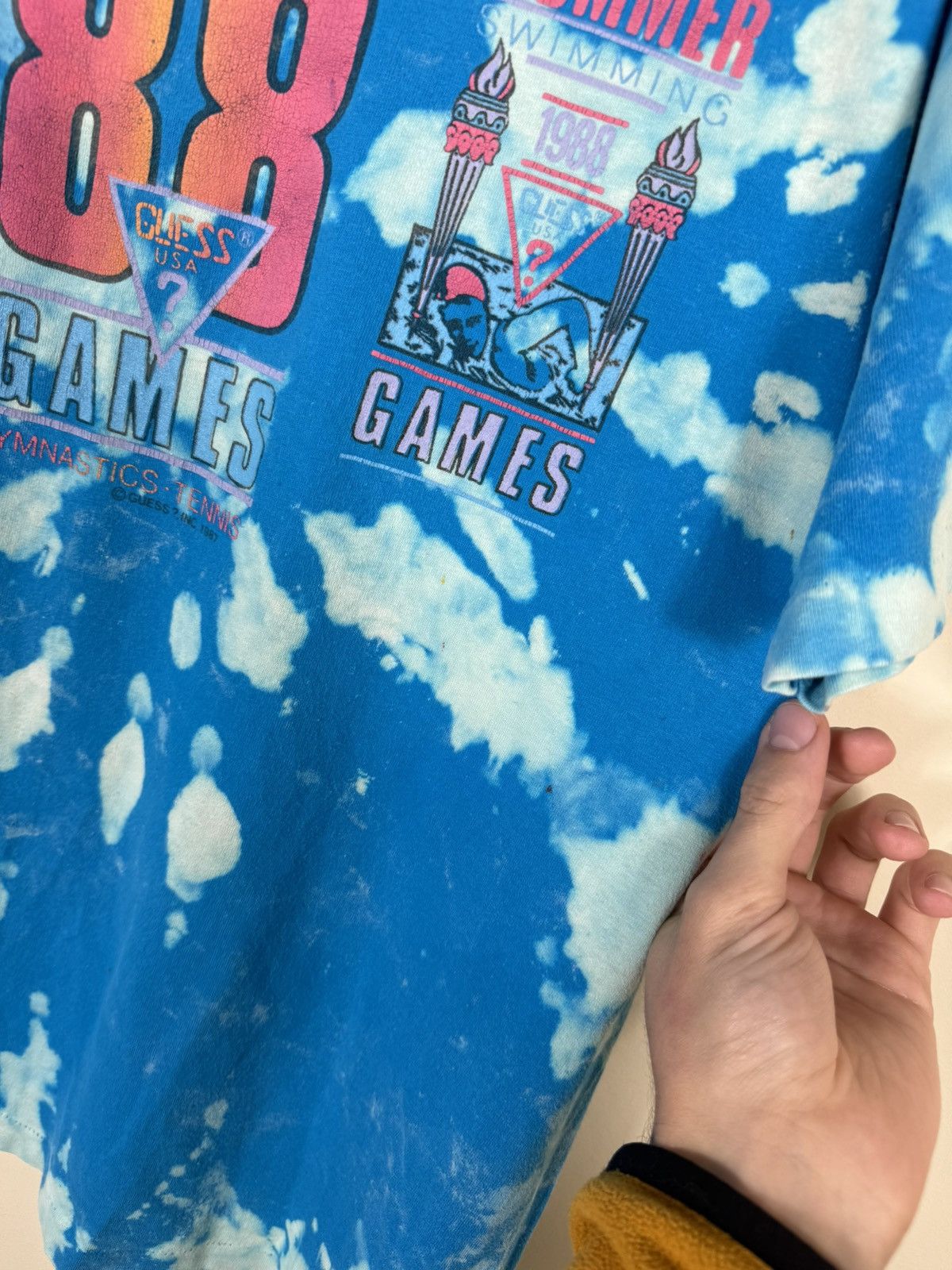 Guess × Vintage Guess Tie Dye Olympic Games 1988 t shirt Size L / US 10 / IT 46 - 6 Thumbnail