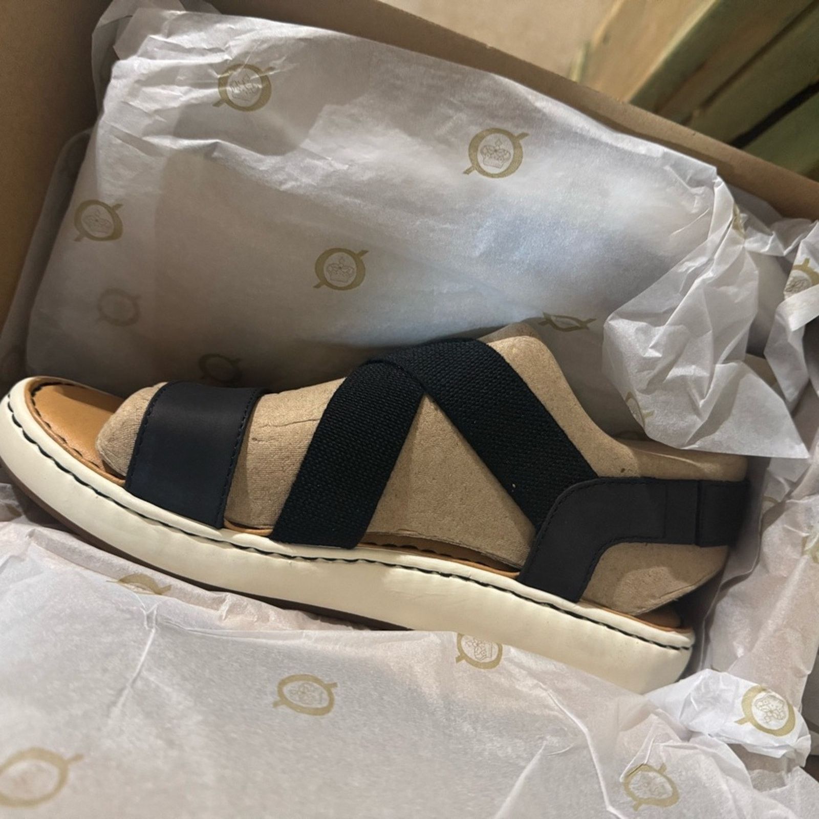 Born 🎉LAST PIECE🎉Born Leather Sandals Size US 10 / IT 40 - 3 Thumbnail