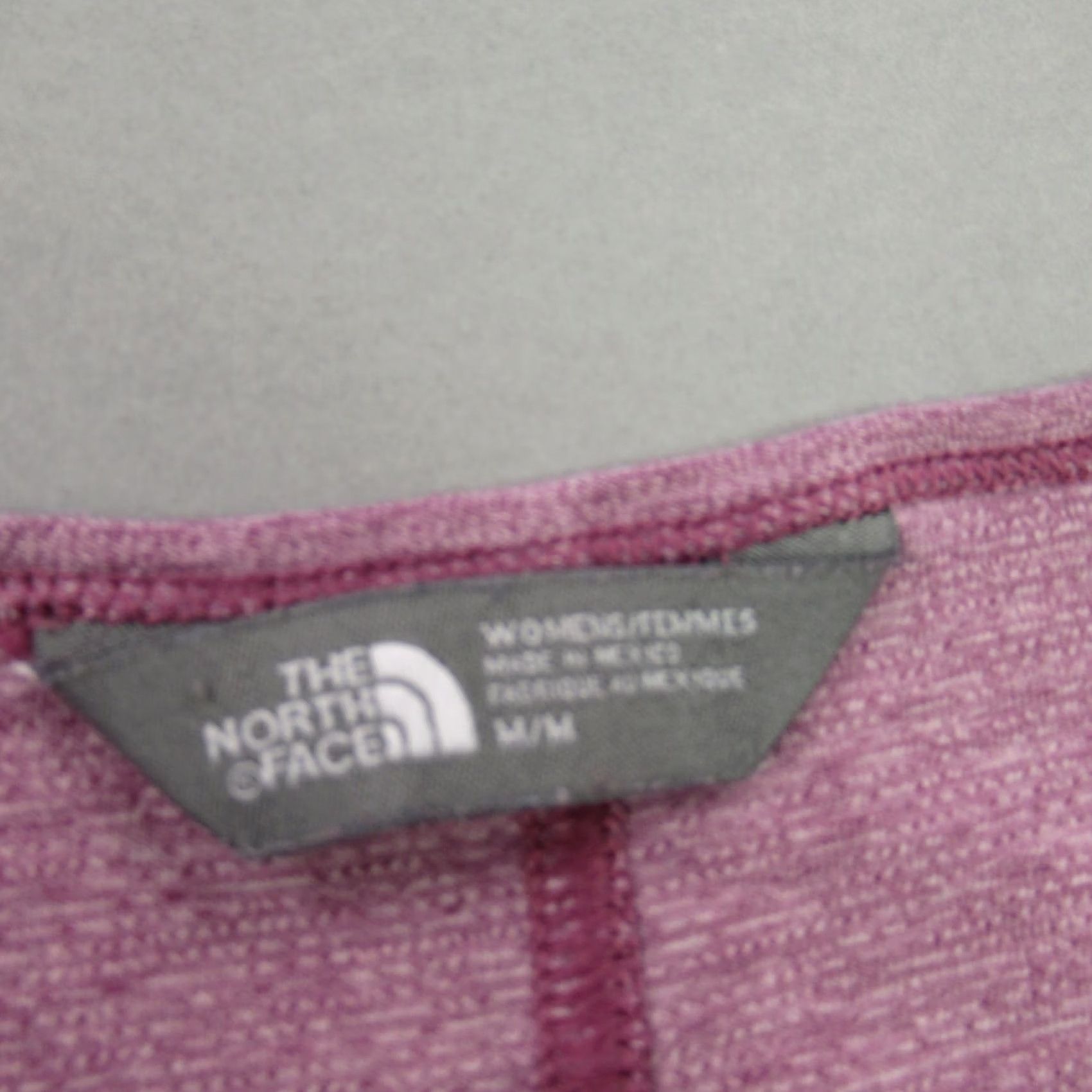 The North Face North Face Shirt Womens Medium Short Sleeve Crew Neck Stretch Lightweight Size M / US 6-8 / IT 42-44 - 3 Thumbnail