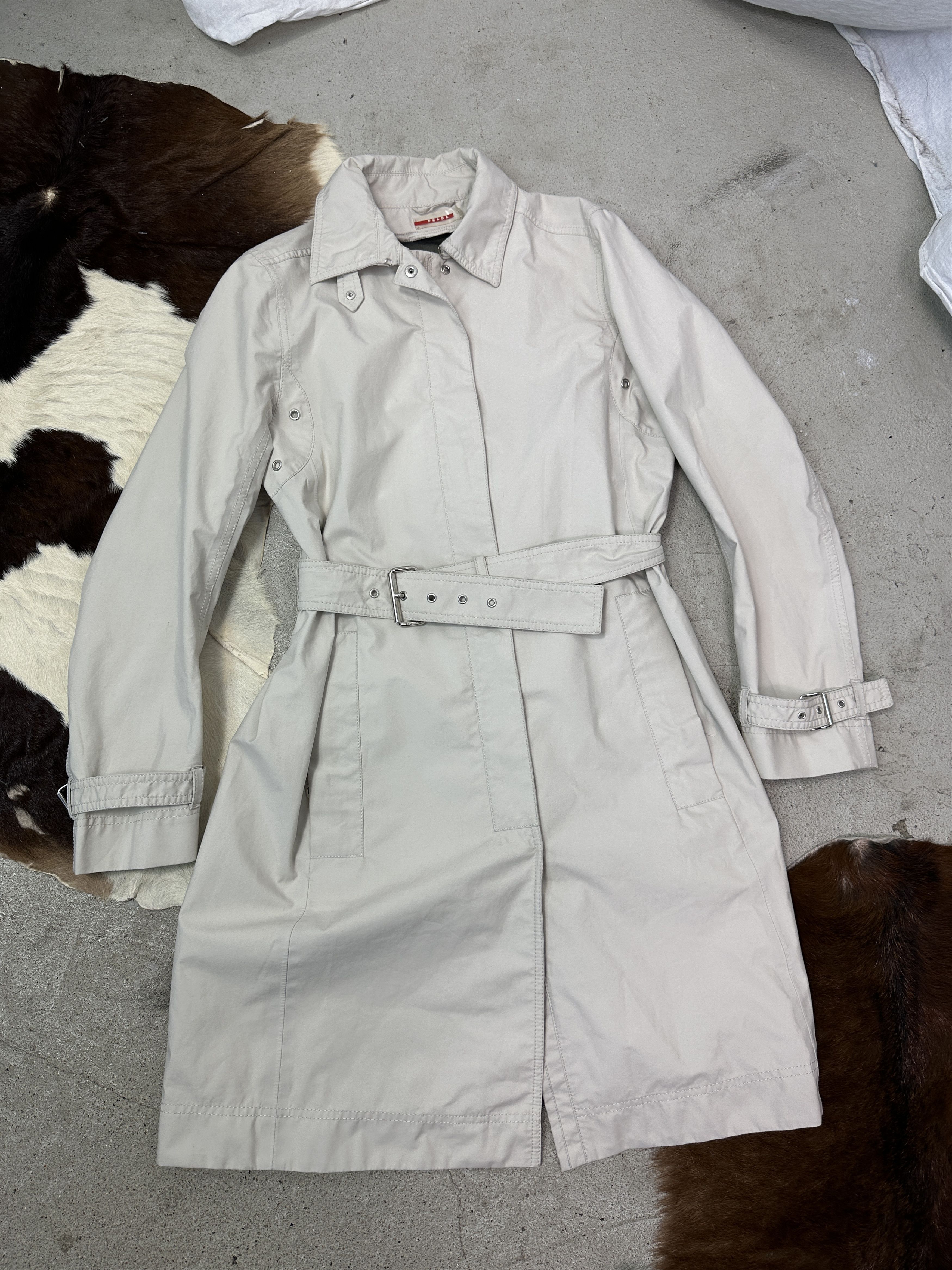 Prada Vintage Minimalist Classy Gore-Tex Prada Coat Y2K Size M / US 6-8 / IT 42-44 - 10 Thumbnail