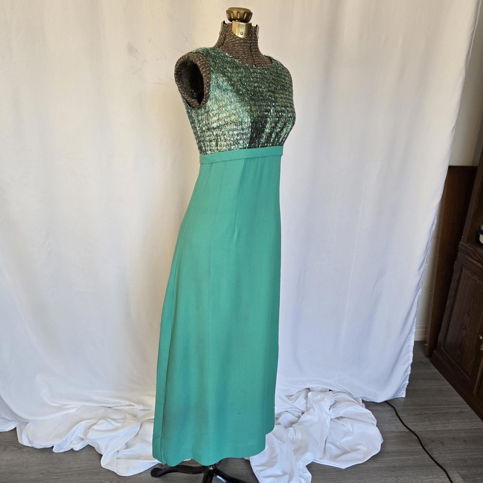 Designer RARE Vintage 1960s Mod Eyelash Tinsel Dress Size S / US 4 / IT 40 - 2 Thumbnail