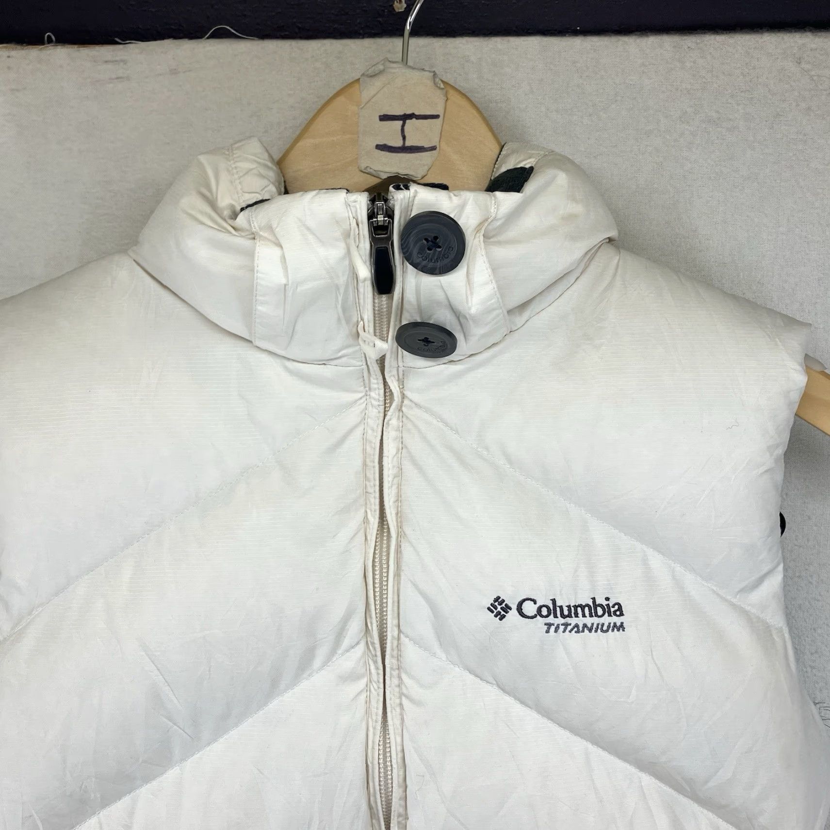 Vintage Columbia Women's Medium DOWN Insulated Hooded Quilted Vest TITANIUM Jacket Size M / US 6-8 / IT 42-44 - 6 Thumbnail