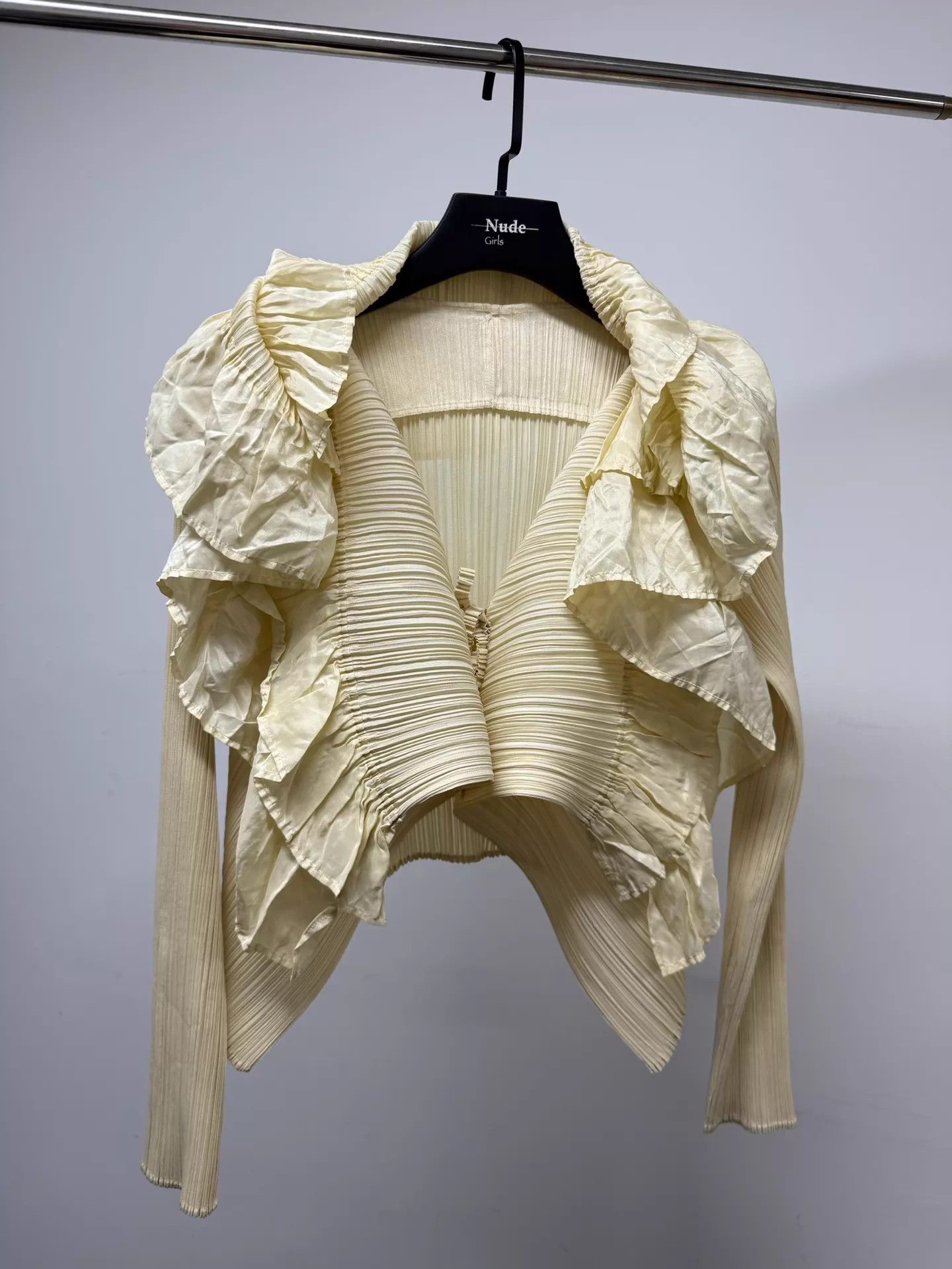 Issey Miyake Issey Miyake Pleated Ruffle Women's Blouse Made in Japan Size XL / US 12-14 / IT 48-50 - 1 Thumbnail