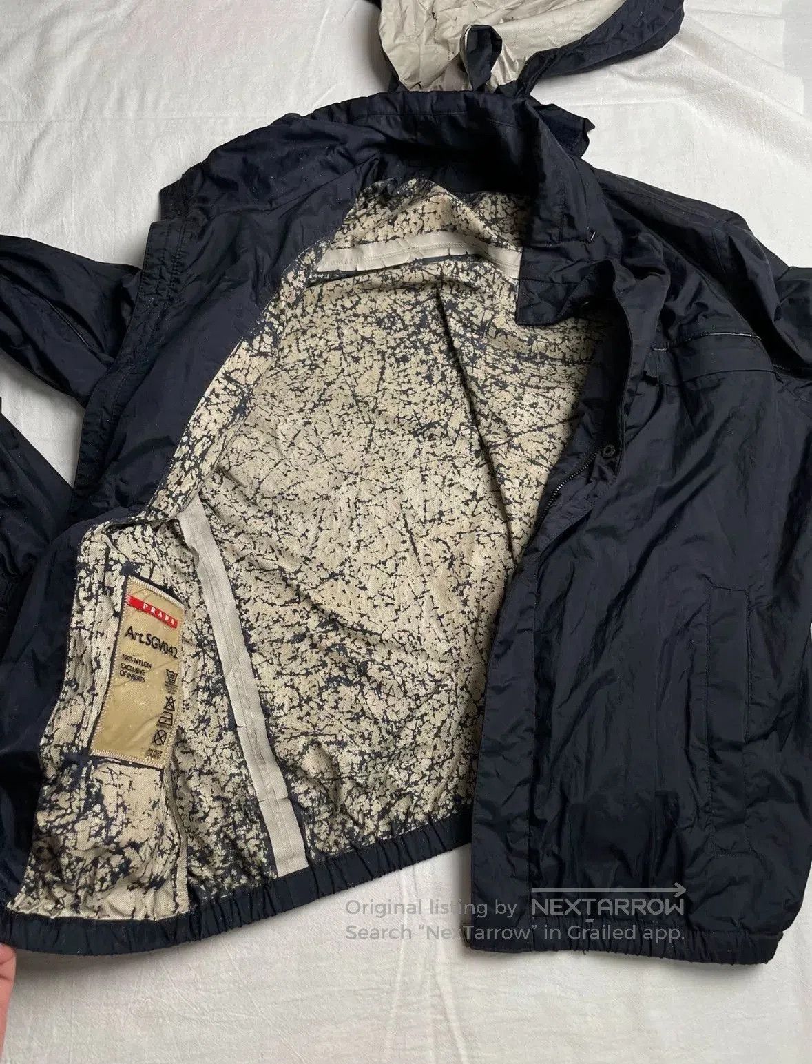 Prada PRADA Nylon Jacket Hidden Hood. Size US M / EU 48-50 / 2 - 8 Thumbnail