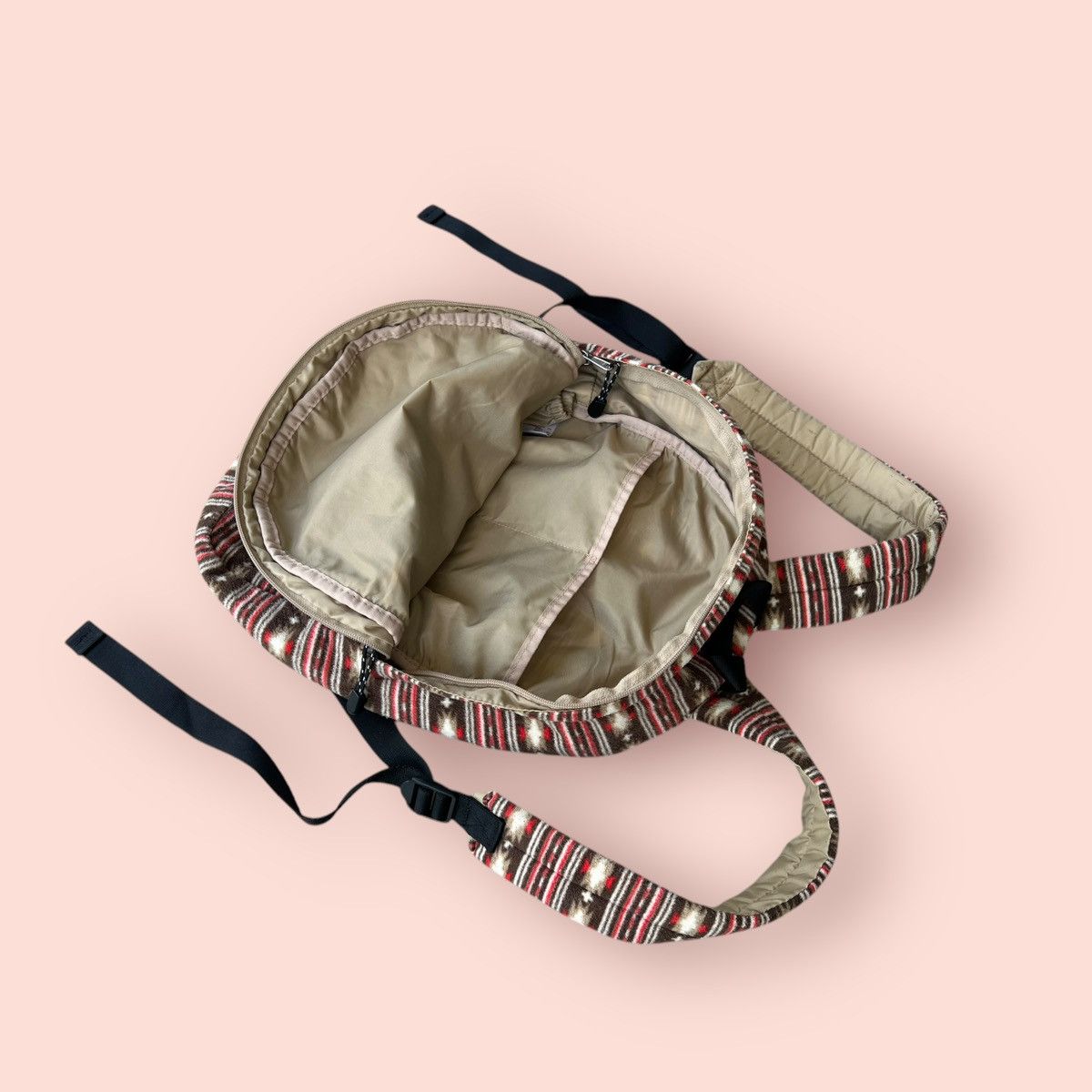 Japanese Brand × Jun Takahashi × Uniqlo VINTAGE UNIQLO NATIVE NORDIC MICRO FLEECE BACKPACK Size ONE SIZE - 18 Thumbnail