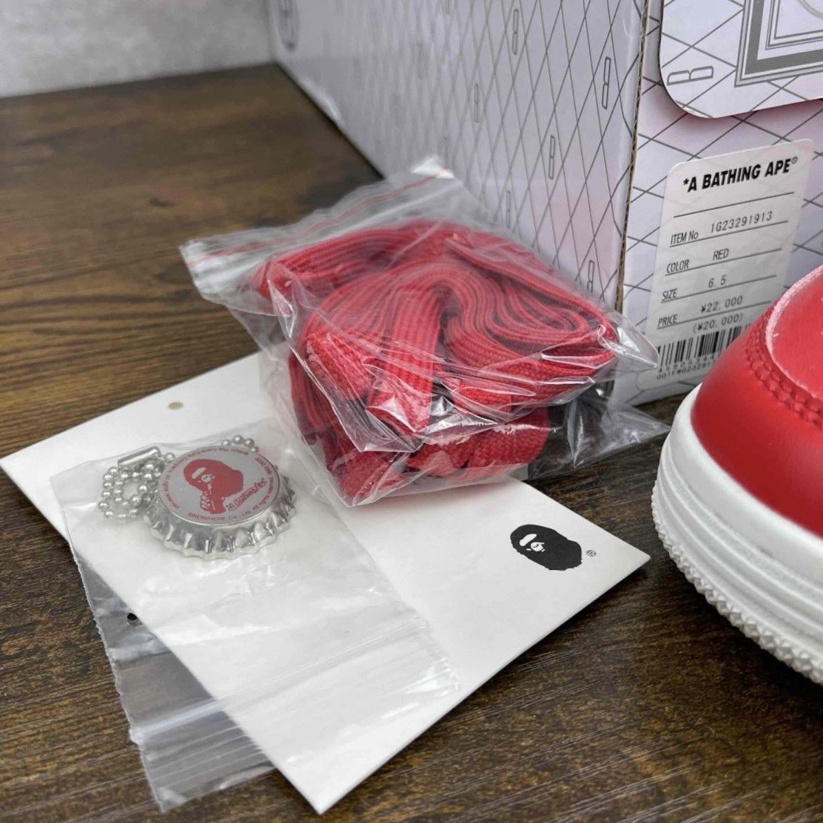 Bape × Coca Cola A Bathing Ape Bapesta Low Coca-Cola Red Size 6.5 Soda Shoes Size US 6.5 / EU 39-40 - 11 Thumbnail