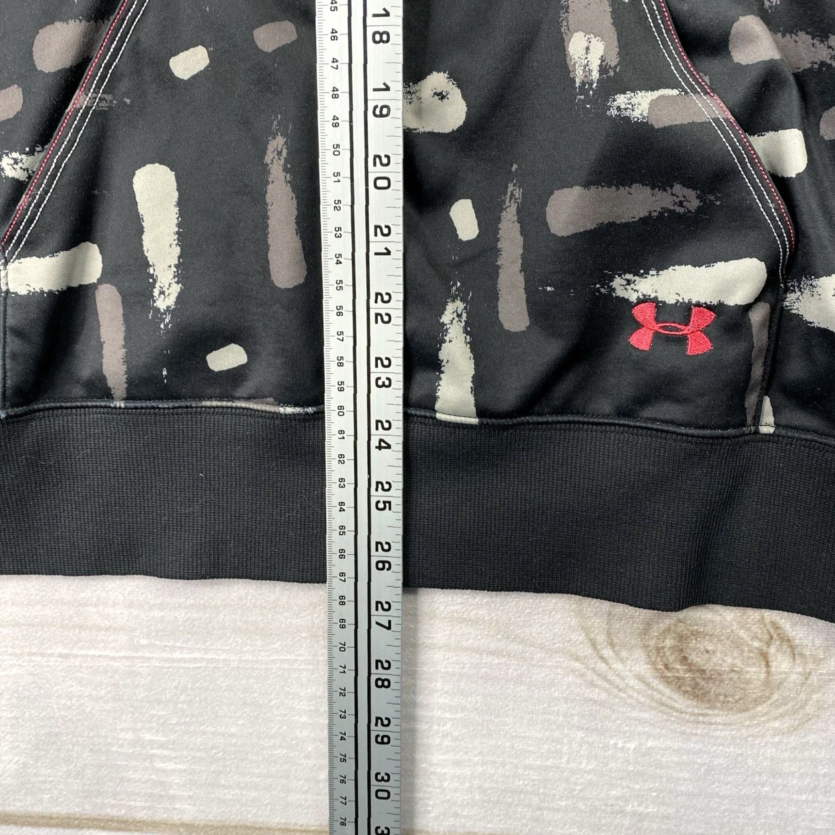 Under Armour Under Armour Womens Hoodie L Black Geometric Print Pink Trim Hooded Pullover Size L / US 10 / IT 46 - 4 Thumbnail