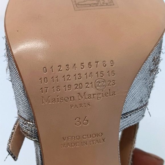 Maison Margiela Maison Margiela Distressed Metallic Mary Jane Pumps -EU36 Size US 6 / IT 36 - 14 Thumbnail