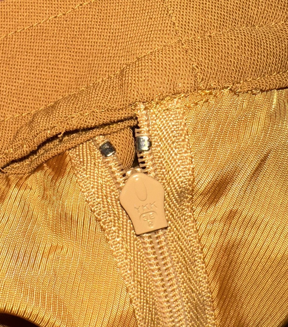 Designer × Givenchy × Vintage Vintage Givenchy Glamour Skirt Size 34" / US 12 / IT 48 - 12 Thumbnail