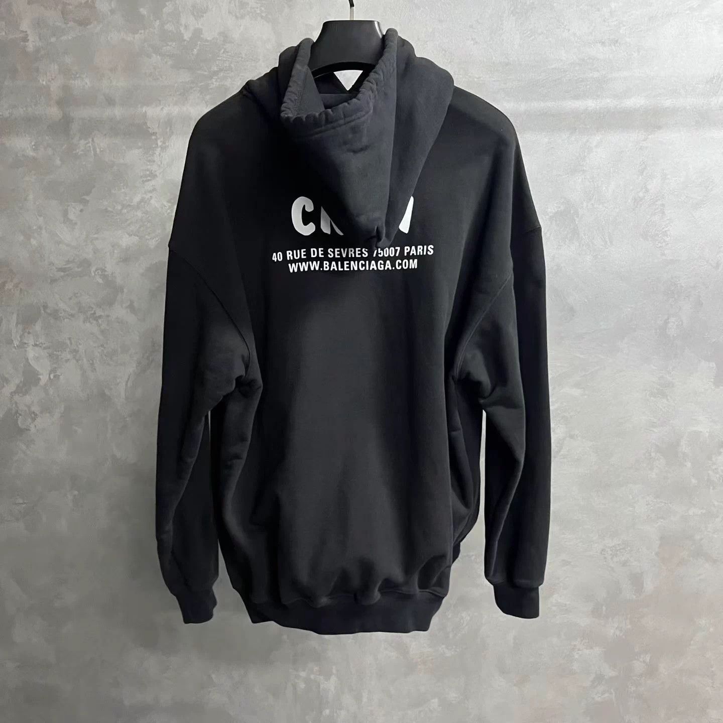 Balenciaga Balenciaga Black Crew Logo Print Hoodie S Size S / US 4 / IT 40 - 2 Thumbnail