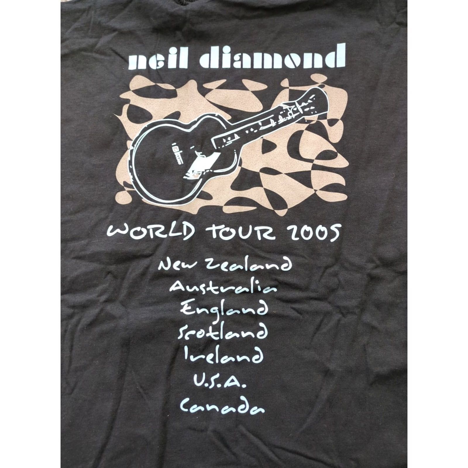 Gildan VINTAGE Neil Diamond 2005 World Tour Graphic Print Men's T-Shirt XL XL Black Graphic Print Band Music 2000's Men Size US XL / EU 56 / 4 - 3 Thumbnail