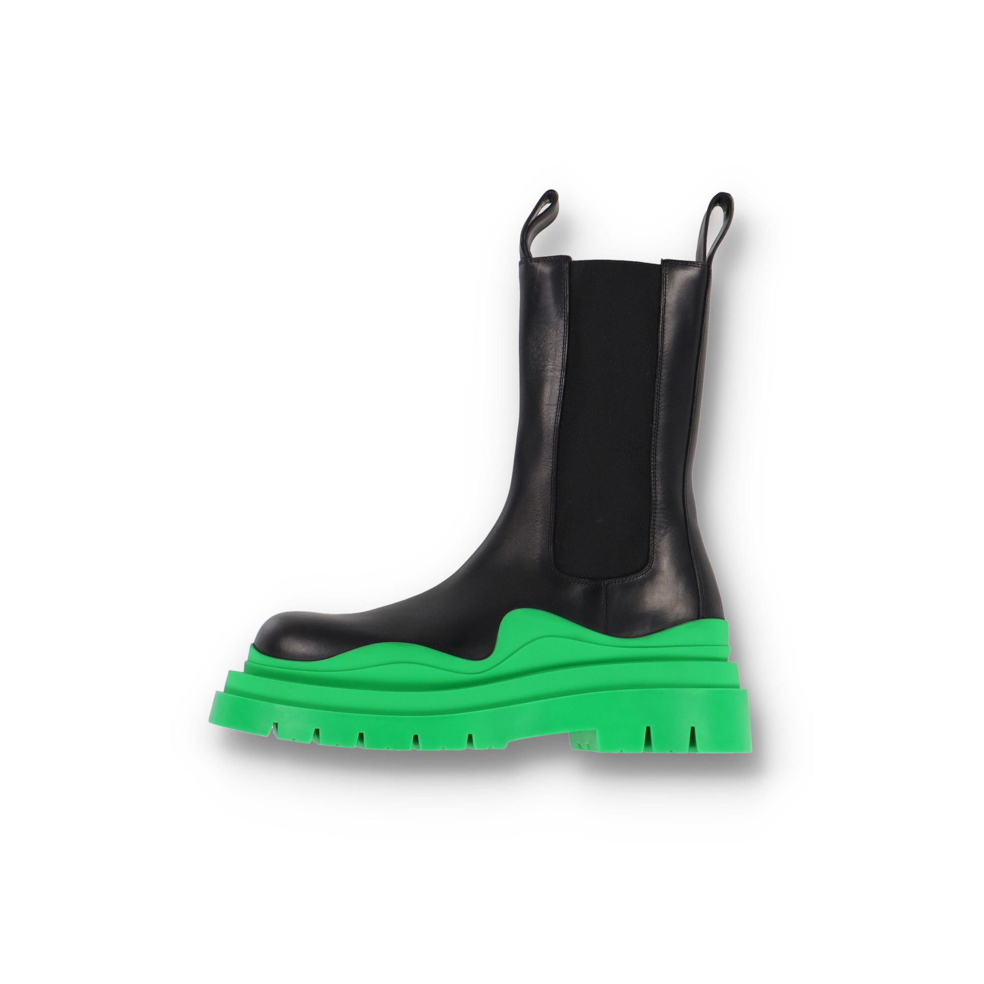 Black Grass Tire Chelsea Boots