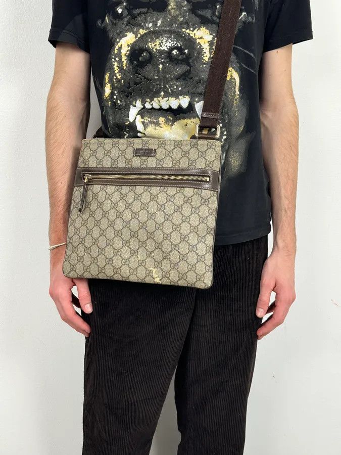 Gucci Gucci Beige Canvas Monogrammed Shoulder Bag Size ONE SIZE - 3 Thumbnail