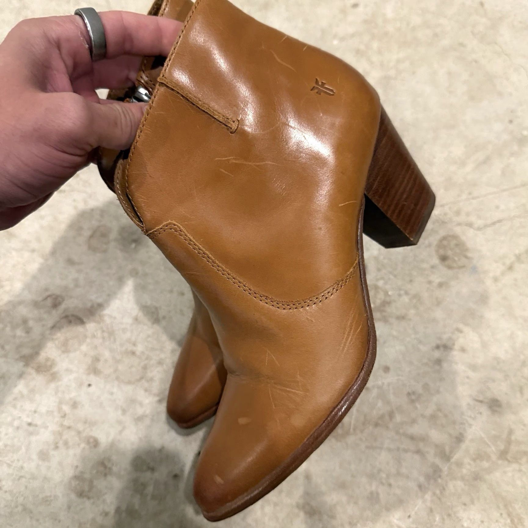 Frye VINTAGE Frye Jennifer Women's Bootie Ankle Leather Boots 8M Cognac Tan Boots Mens? Size US 8 / IT 38 - 5 Thumbnail