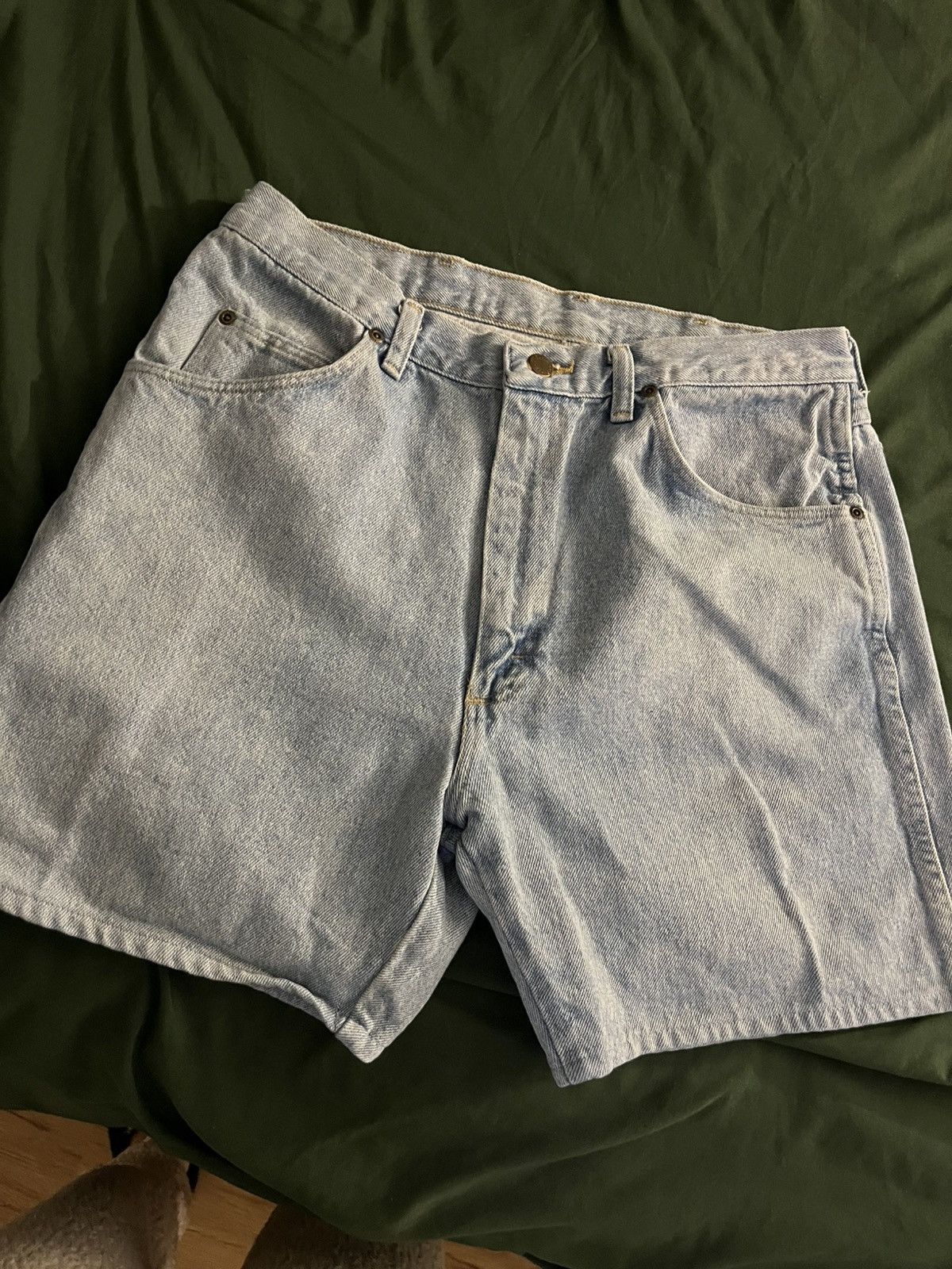 Wrangler Men’s Jorts bundle Size US 34 / EU 50 - 1 Thumbnail