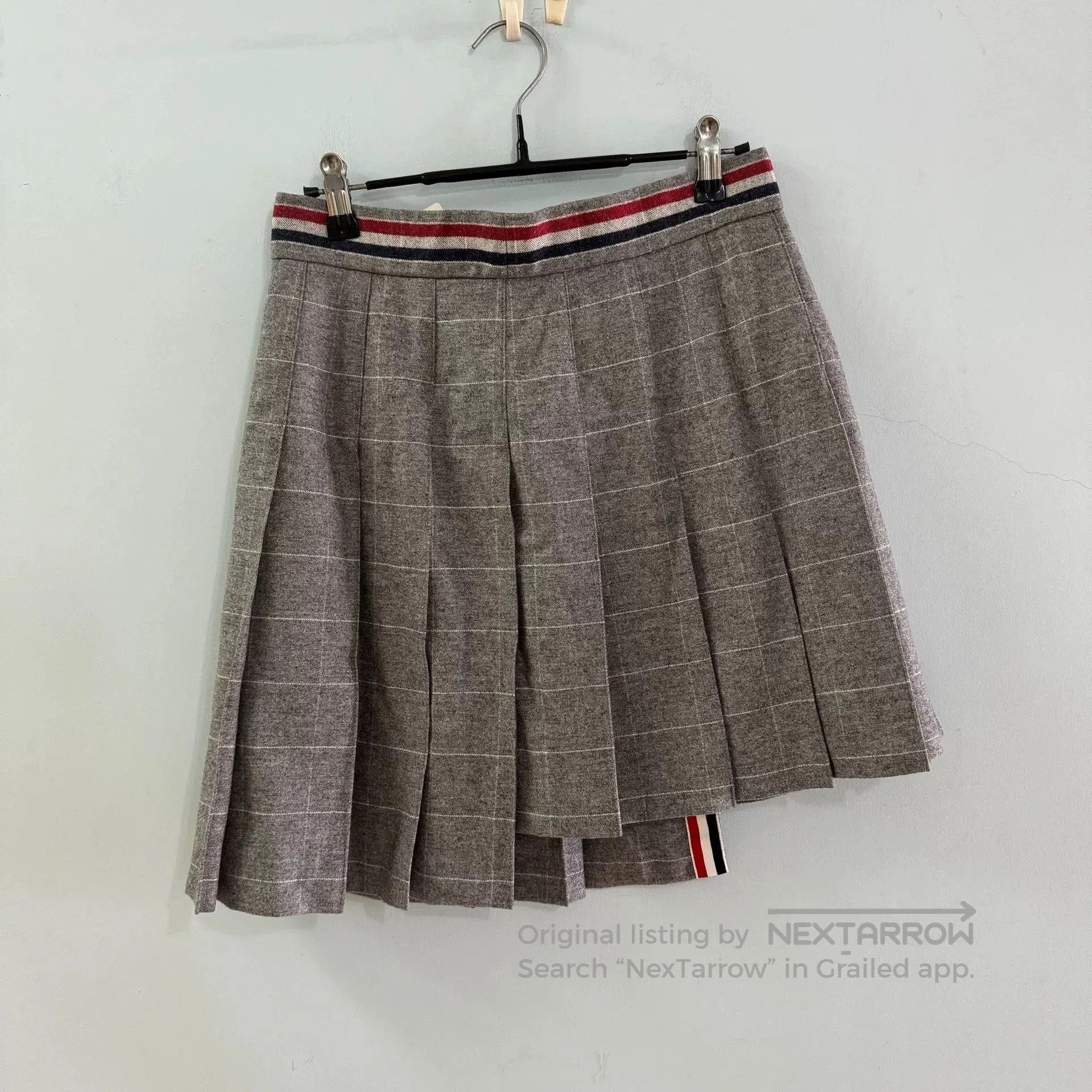 Thom Browne Thom Browne Gray Pleated Mini Skirt. Size 39" - 1 Thumbnail