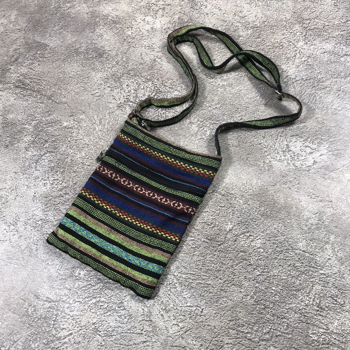 Vintage Vintage Y2K Japanese Striped Crossbody Bag Indie Streetwear Size ONE SIZE - 2 Thumbnail