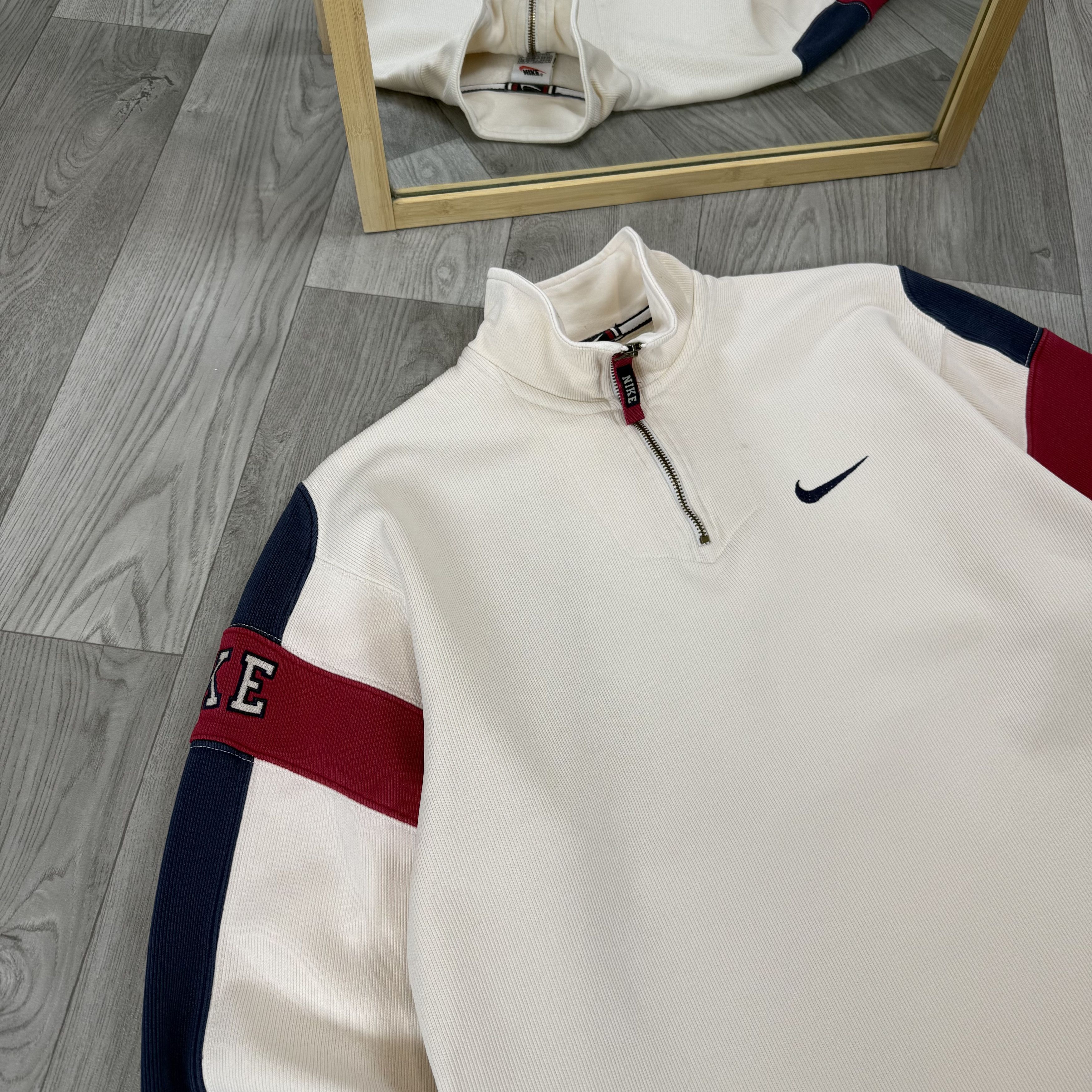 Nike Vintage Nike 90s Embroidered Beige 1/4 Zip Sweatshirt Size US S / EU 44-46 / 1 - 6 Thumbnail