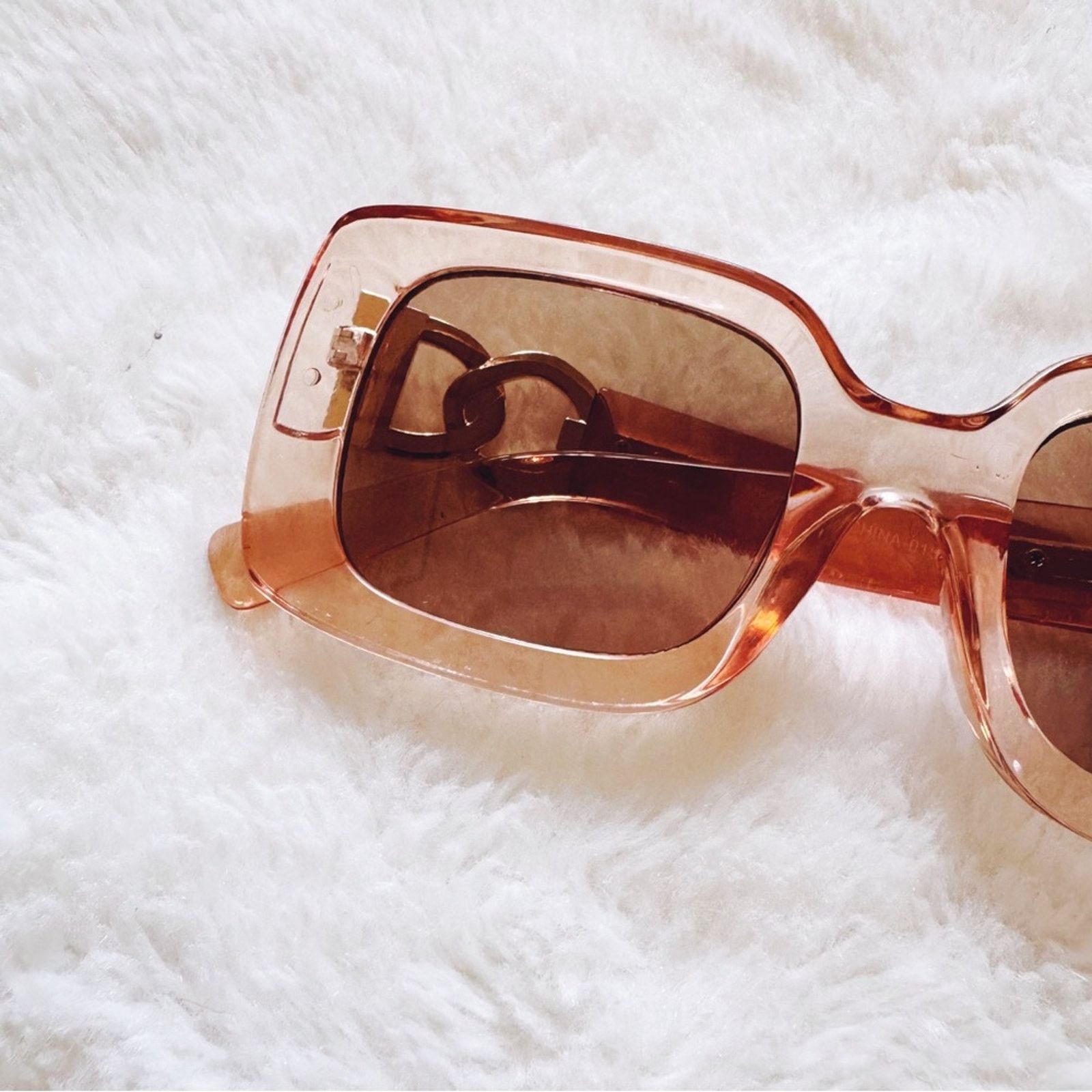Other Camille Clear Coral Oversized Square Sunglasses Size ONE SIZE - 2 Thumbnail