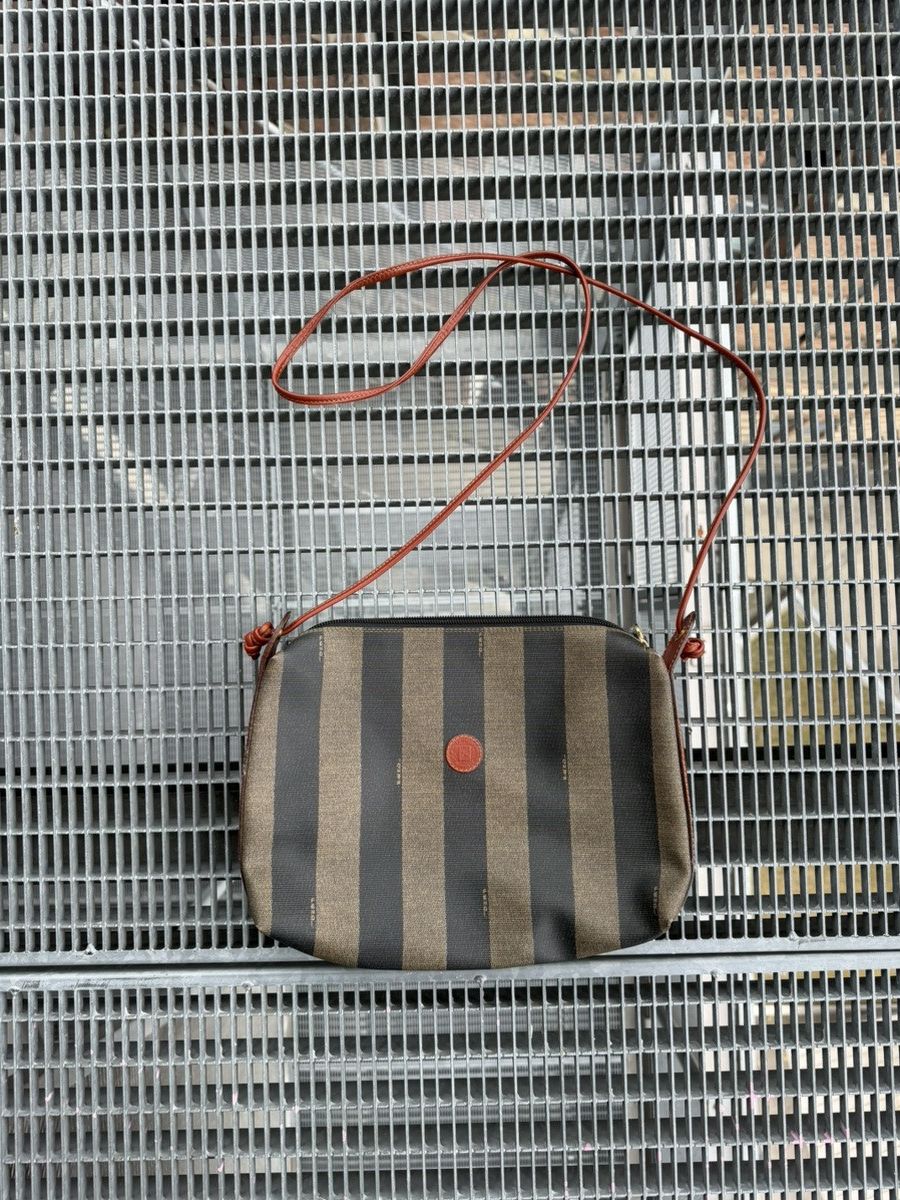 Fendi Vintage Fendi Leather Crossbody Bag Size ONE SIZE - 1 Thumbnail