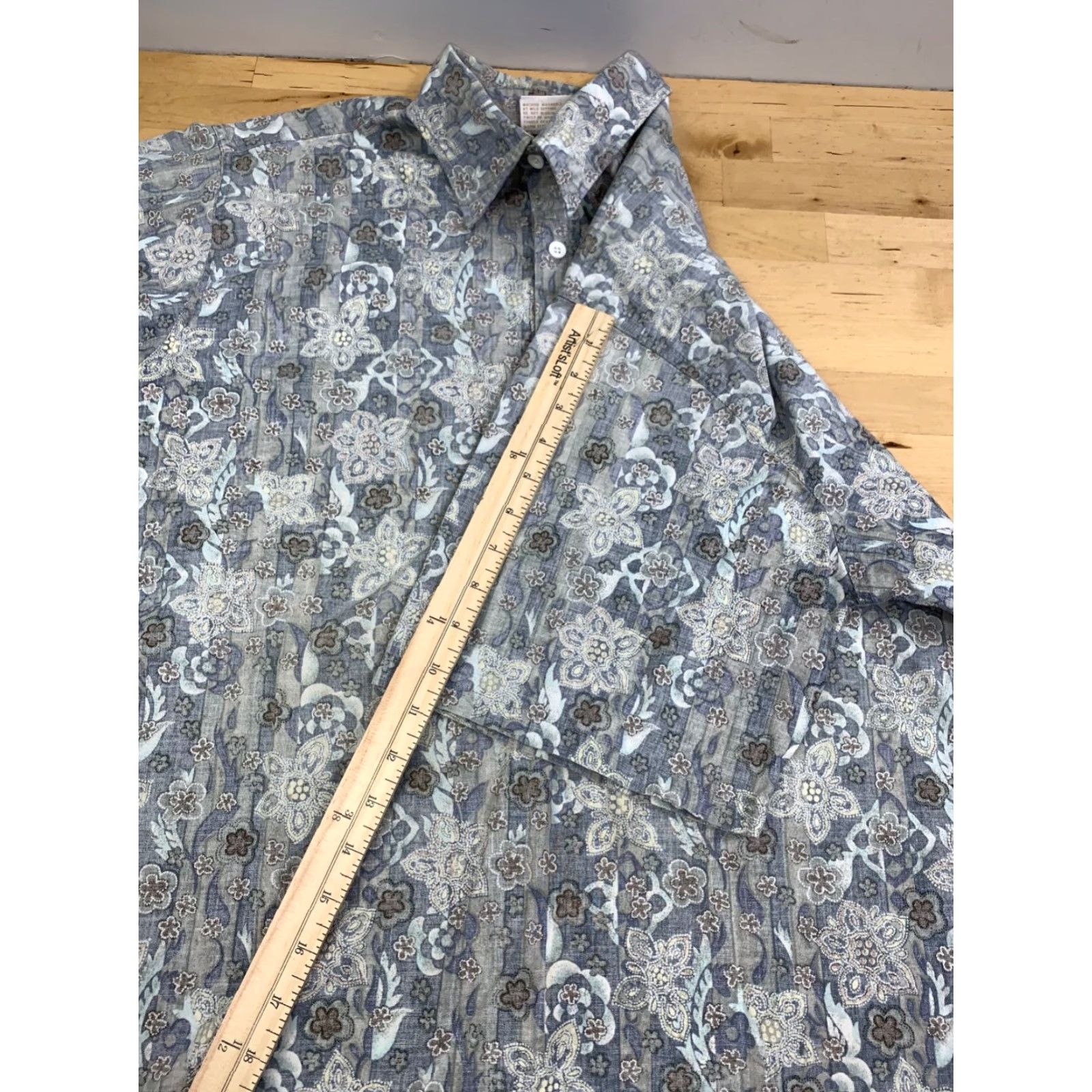 Vivobarefoot Go Barefoot Hawaiian Shirt Mens XL Blue Paisley 1/4 Button Short Sleeve Collared Button-Up Size US XL / EU 56 / 4 - 6 Thumbnail