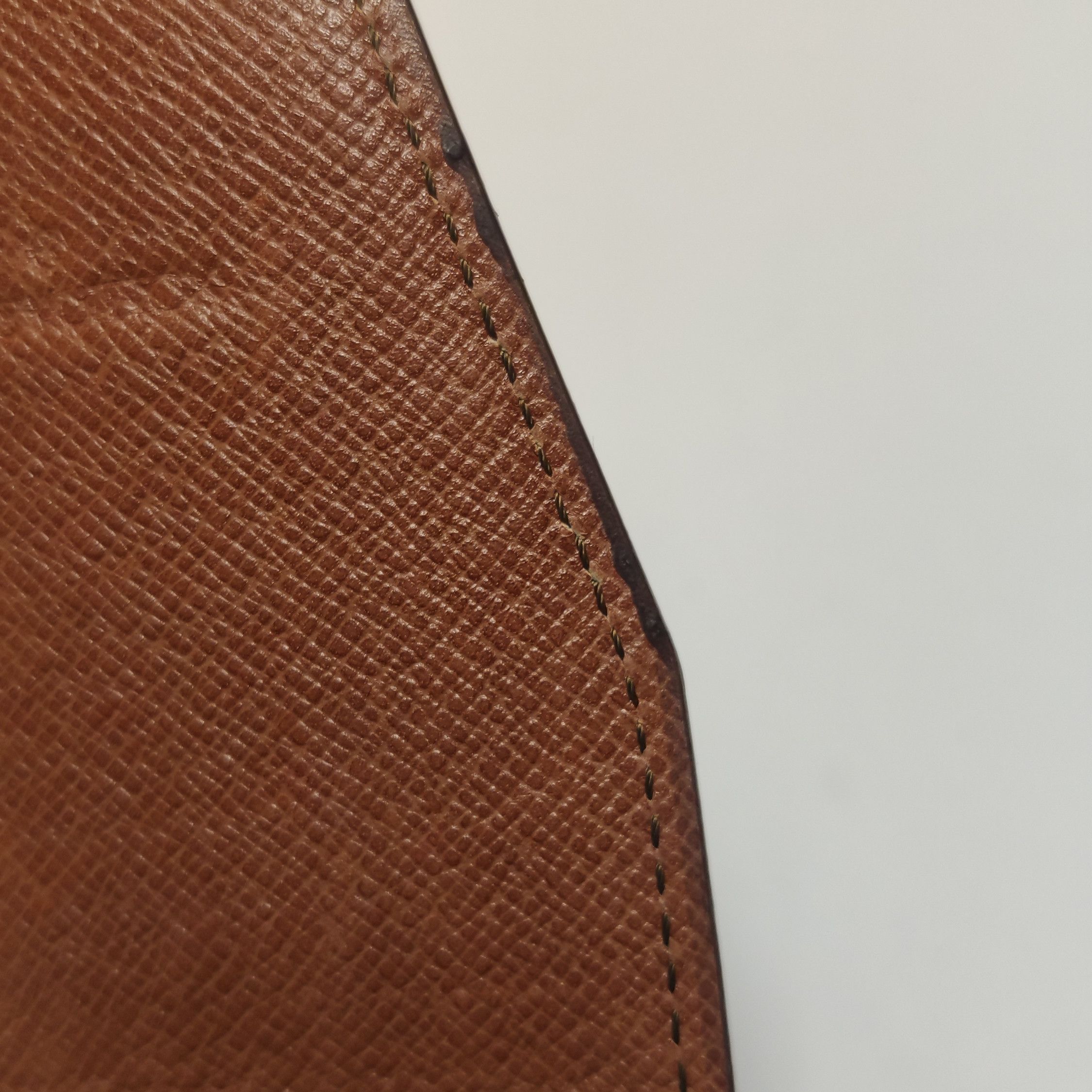 Louis Vuitton Louis Vuitton (LV) Monogram Print Second-hand Cigarette Cas Size ONE SIZE - 8 Thumbnail