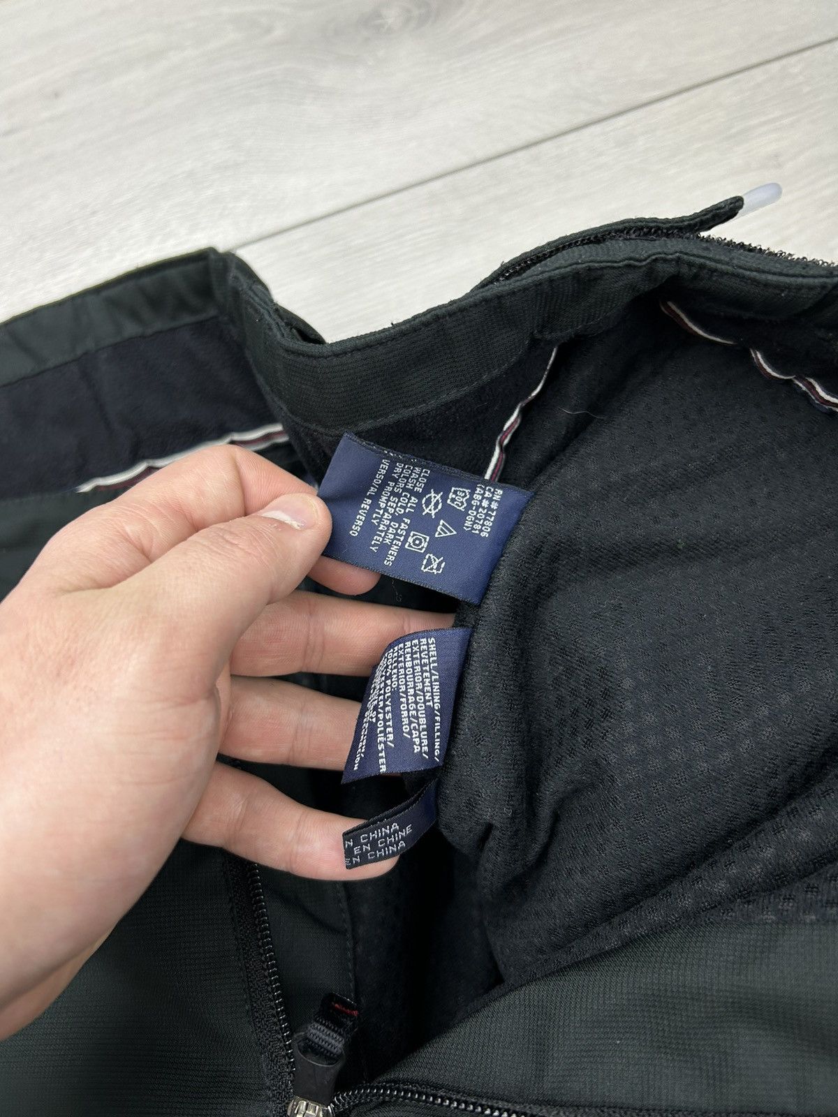 Tommy Hilfiger × Vintage Tommy Hilfiger Vintage Ski Pant Black Size XL Size US 36 / EU 52 - 5 Thumbnail