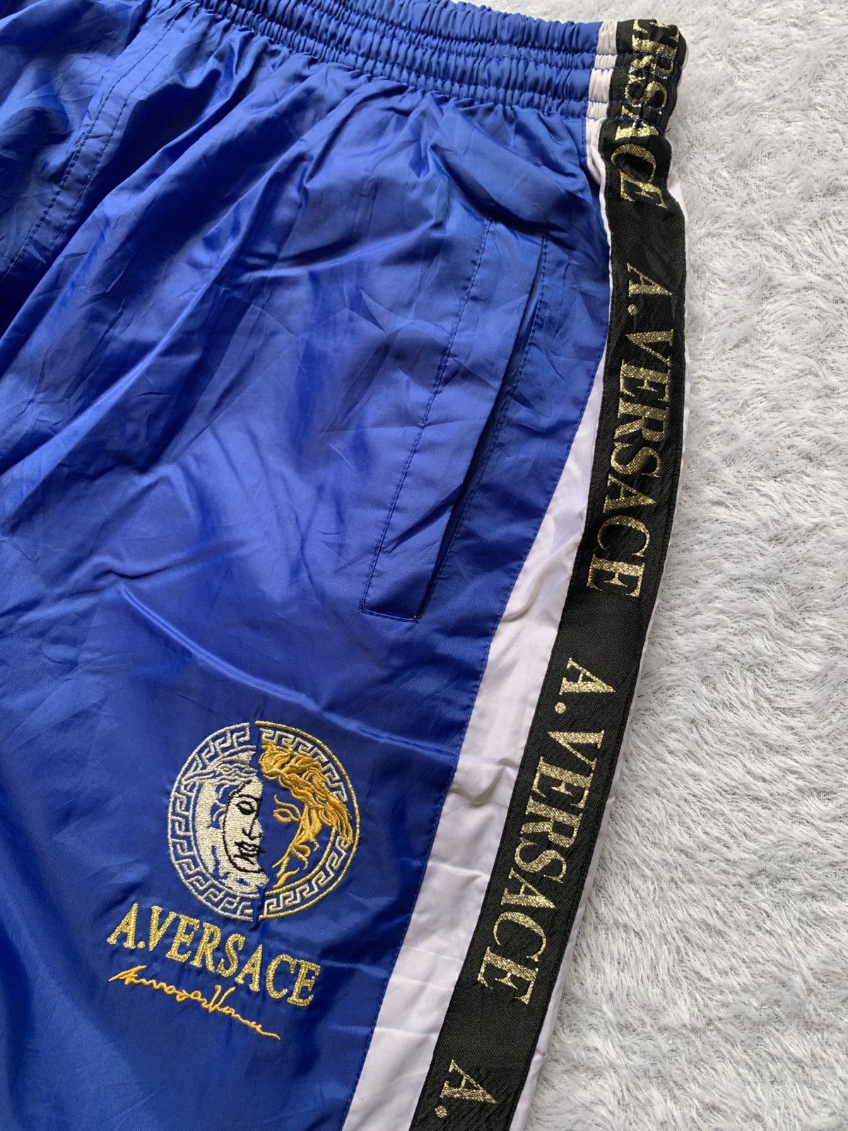 Versace Vintage versace tapped nylon track pant Size US 30 / EU 46 - 3 Thumbnail