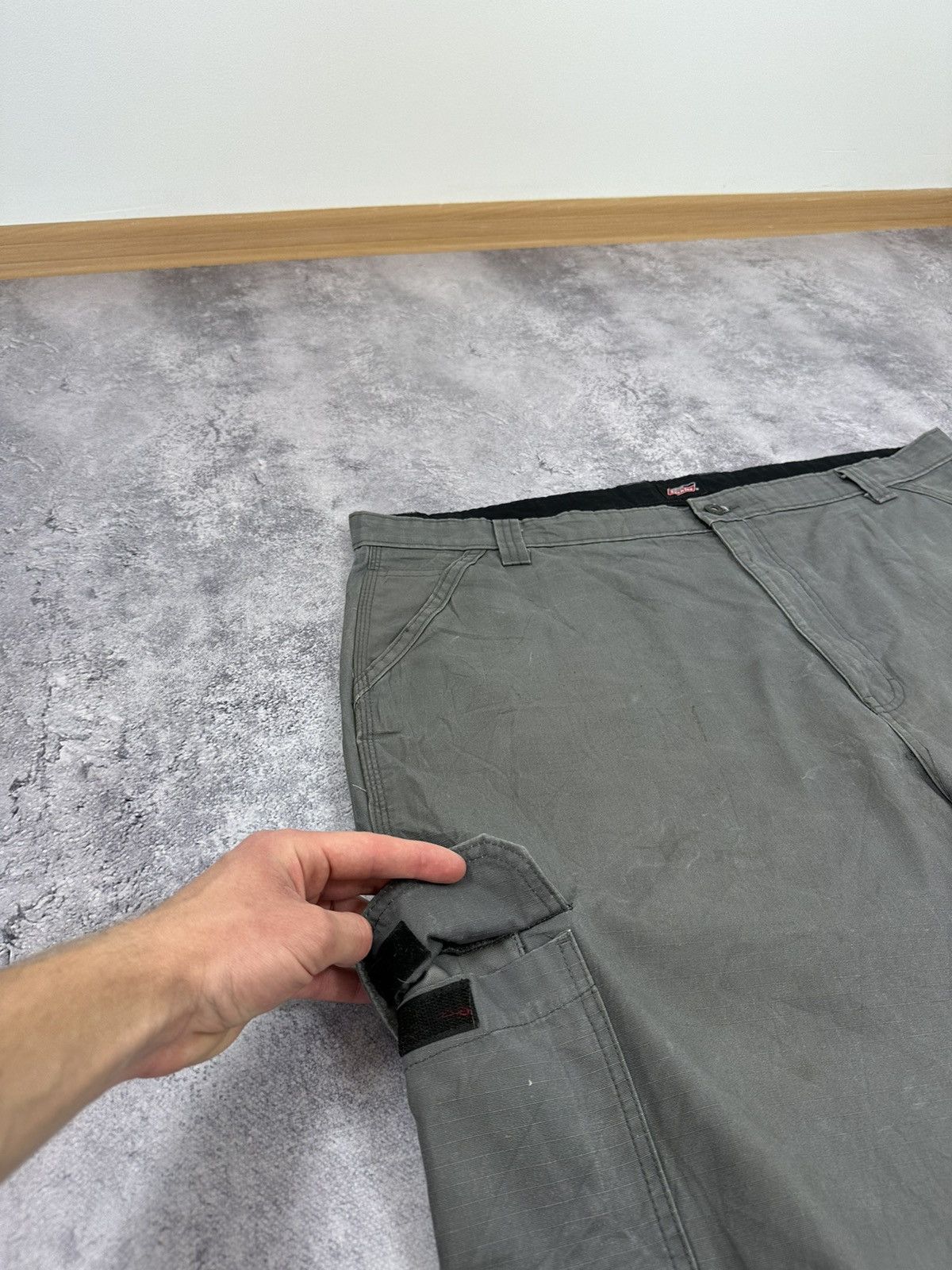 Dickies Vintage Dickies Cargo Carpenter Baggy Work Hype Y2K Shorts Size US 44 / EU 60 - 13 Thumbnail