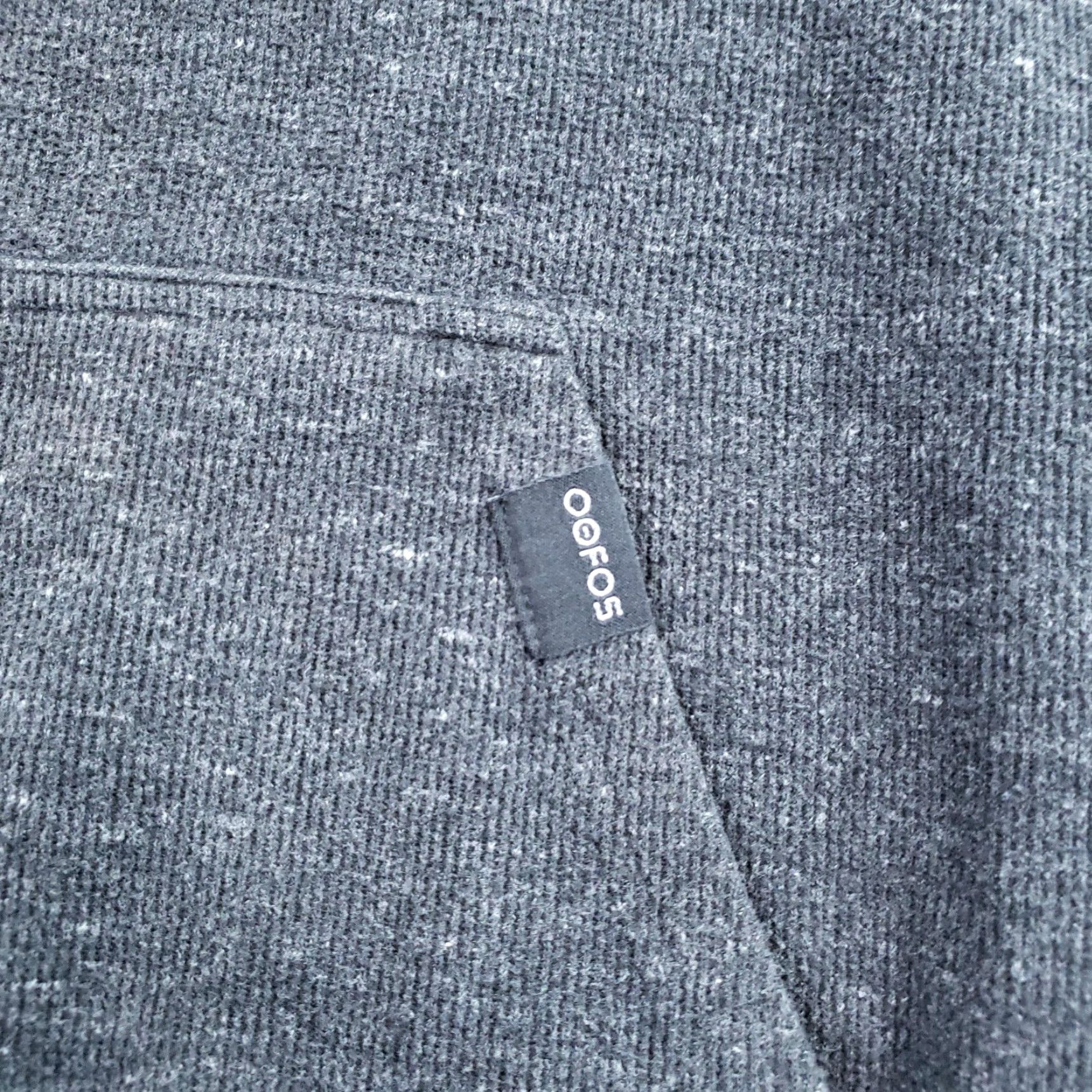 Vintage OOFOS Hoodie Mens Large Gray Pullover Kangaroo Pocket Fleece Logo Sweatshirt Size US L / EU 52-54 / 3 - 7 Thumbnail