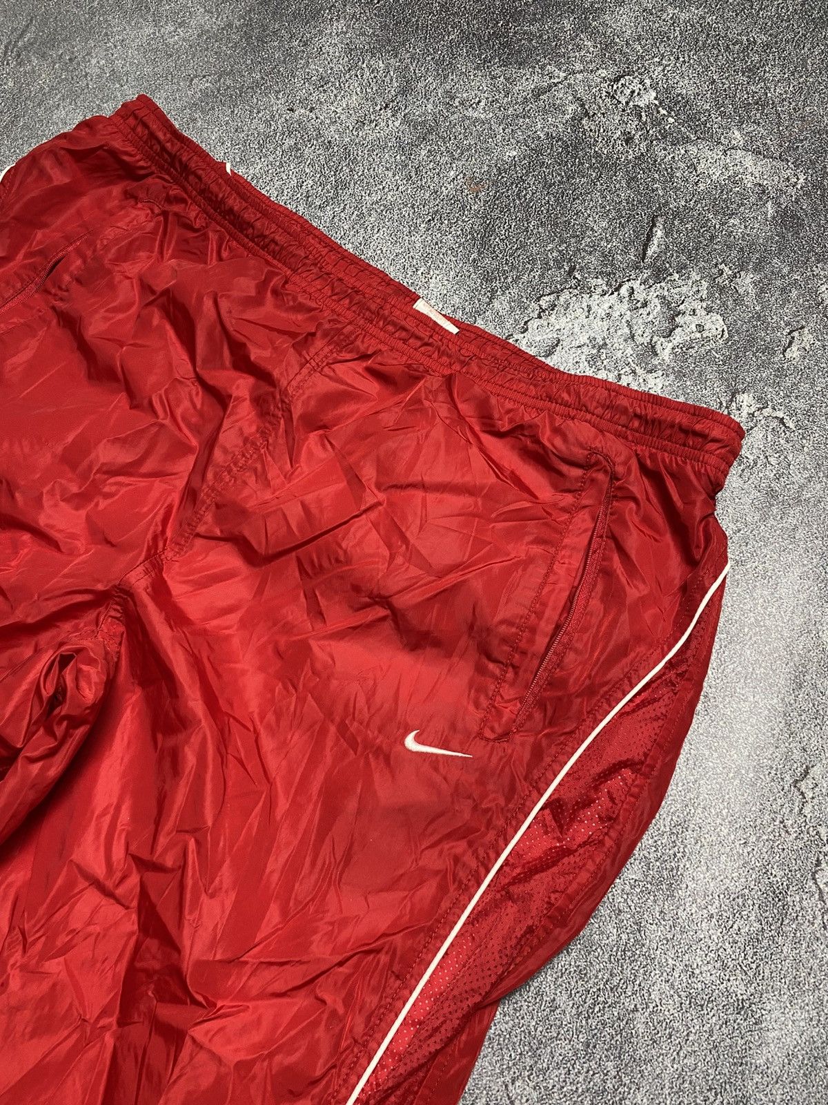 Nike Nike pants nylon vintage size Xxl red Size US 36 / EU 52 - 3 Thumbnail