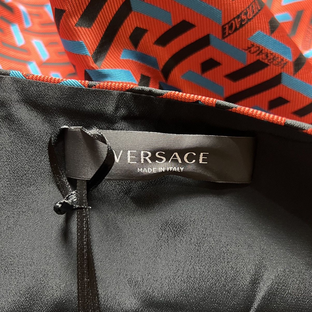 Versace Versace Monogram Silk Mini Skirt Size 27" / US 4 / IT 40 - 3 Thumbnail
