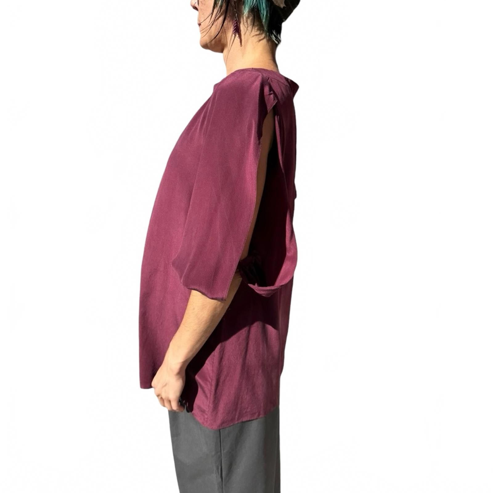 Designer Geren Ford M Silk Burgundy Blouse w/ Cutout Sleeves Size M / US 6-8 / IT 42-44 - 3 Thumbnail