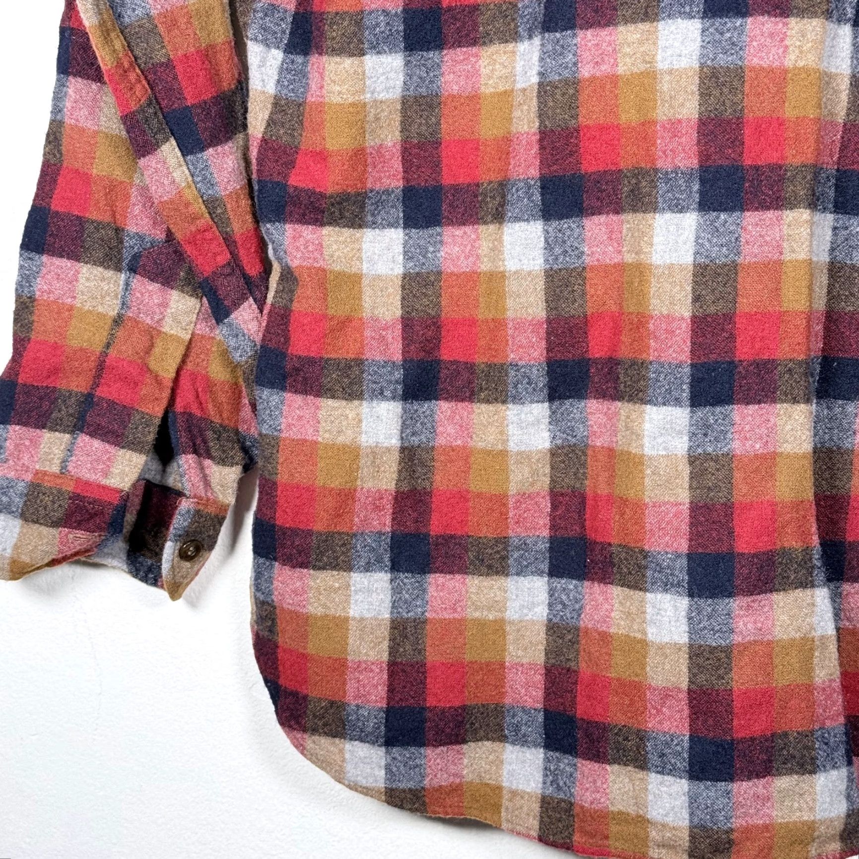 Pendleton VINTAGE Pendleton Shirt Mens Button-Up Long Sleeve Orange Plaid USA Made Size Medium Size US M / EU 48-50 / 2 - 7 Thumbnail
