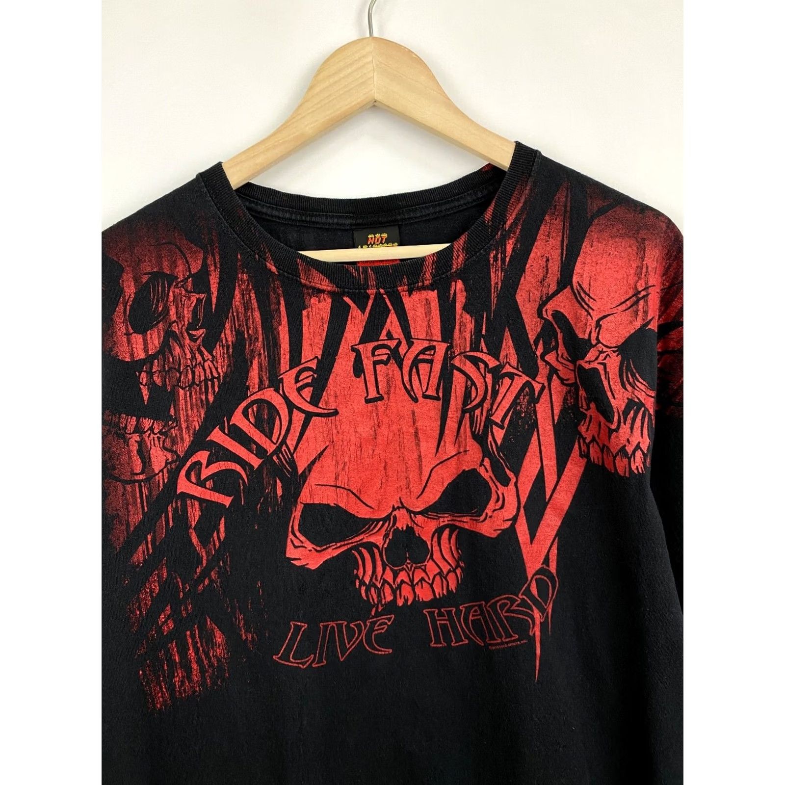 Affliction Affliction Skull Ride Fast Live Hard Y2K 2010 T-Shirt Men XL Black Short Sleeve Crew Neck - Adult L/XL, Regular Fit Size US XL / EU 56 / 4 - 5 Thumbnail