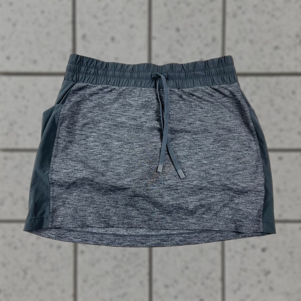 Athleta Athleta Skort Women’s Skirt Hybrid Grey S Athleisure Pockets Stretch Athletic Golf Tennis Walking Short Skort Size 28" / US 6 / IT 42 - 1 Thumbnail