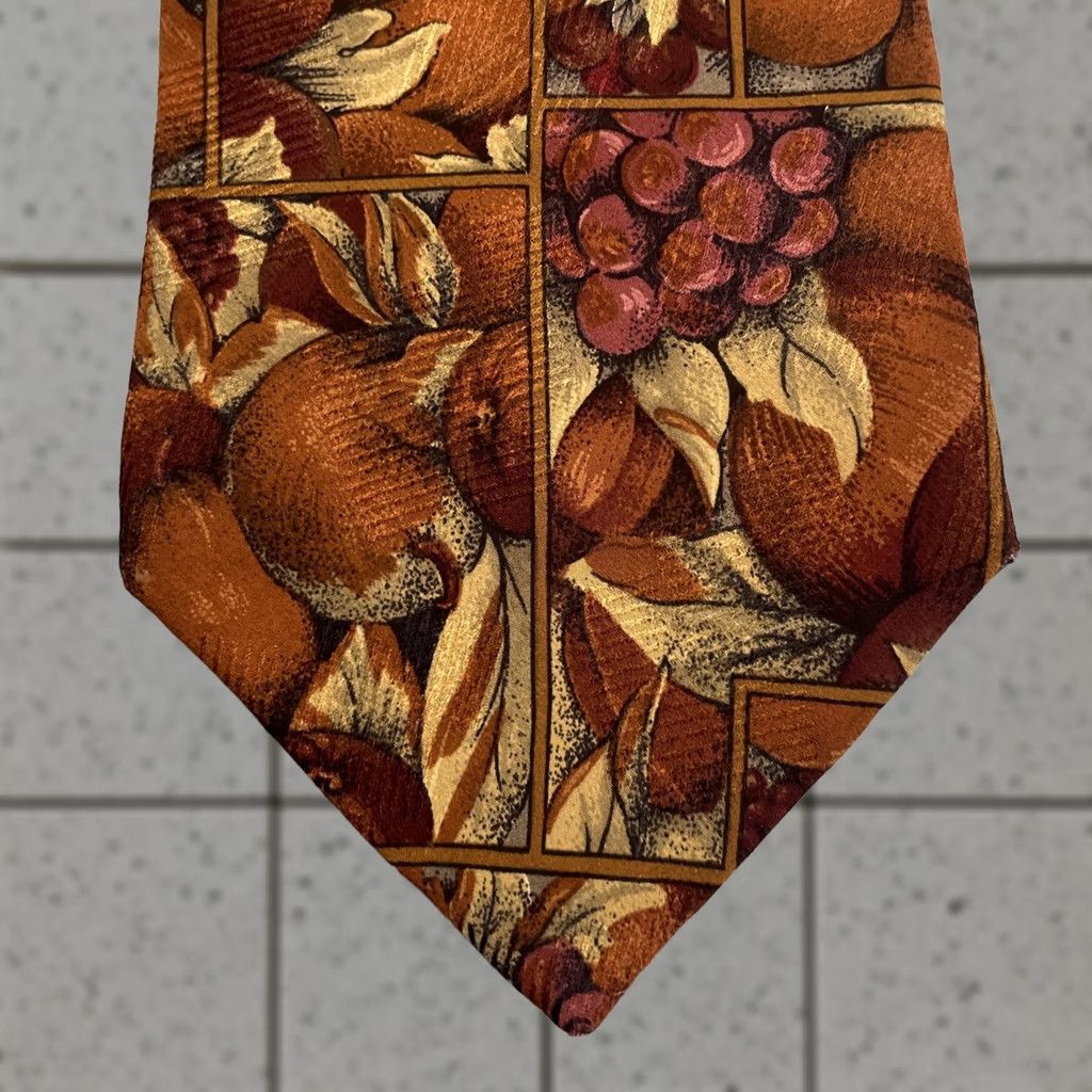 Vintage VINTAGE Necktie LDM Italy Silk Baroque Grapes Figs Pears Wedding Brown Red 4x59 Men Tie Size ONE SIZE - 1 Thumbnail