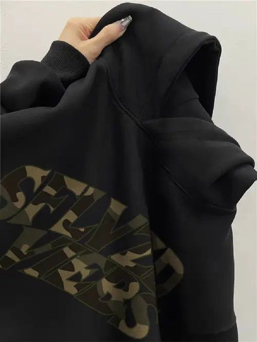 Designer Hip Hop Camouflage Letter Print Loose Hooded Sweatshirt XL Size US XL / EU 56 / 4 - 3 Thumbnail