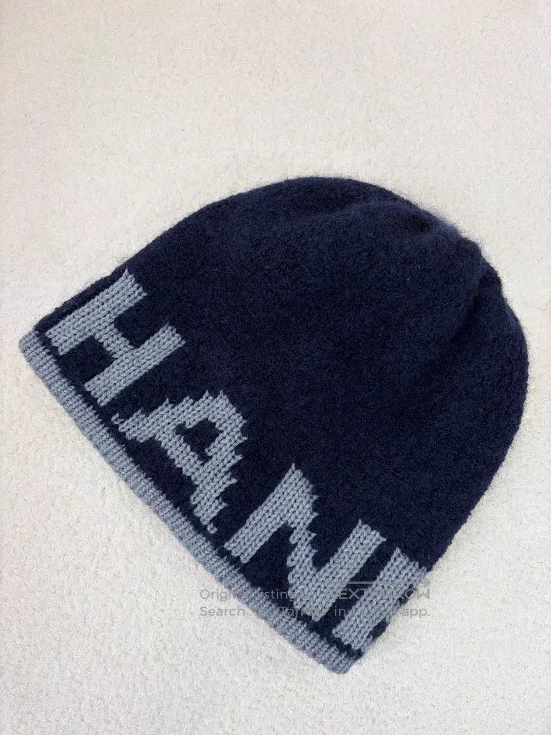 Chanel Chanel Taky blue gray colour block big Logo cold cap Size ONE SIZE - 1 Thumbnail
