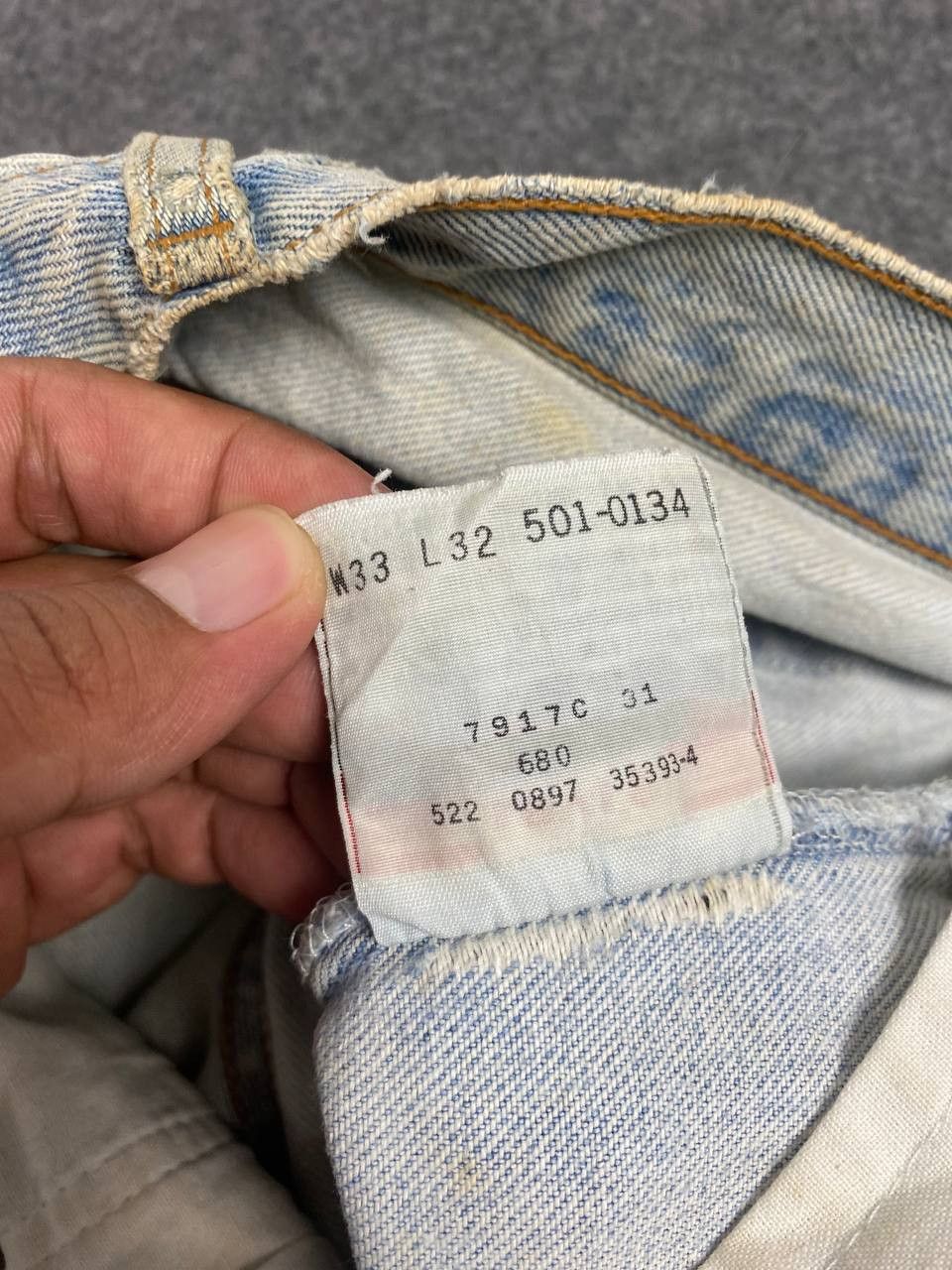 Levi's vintage levis 501 lightwash distressed denim Size US 32 / EU 48 - 18 Thumbnail