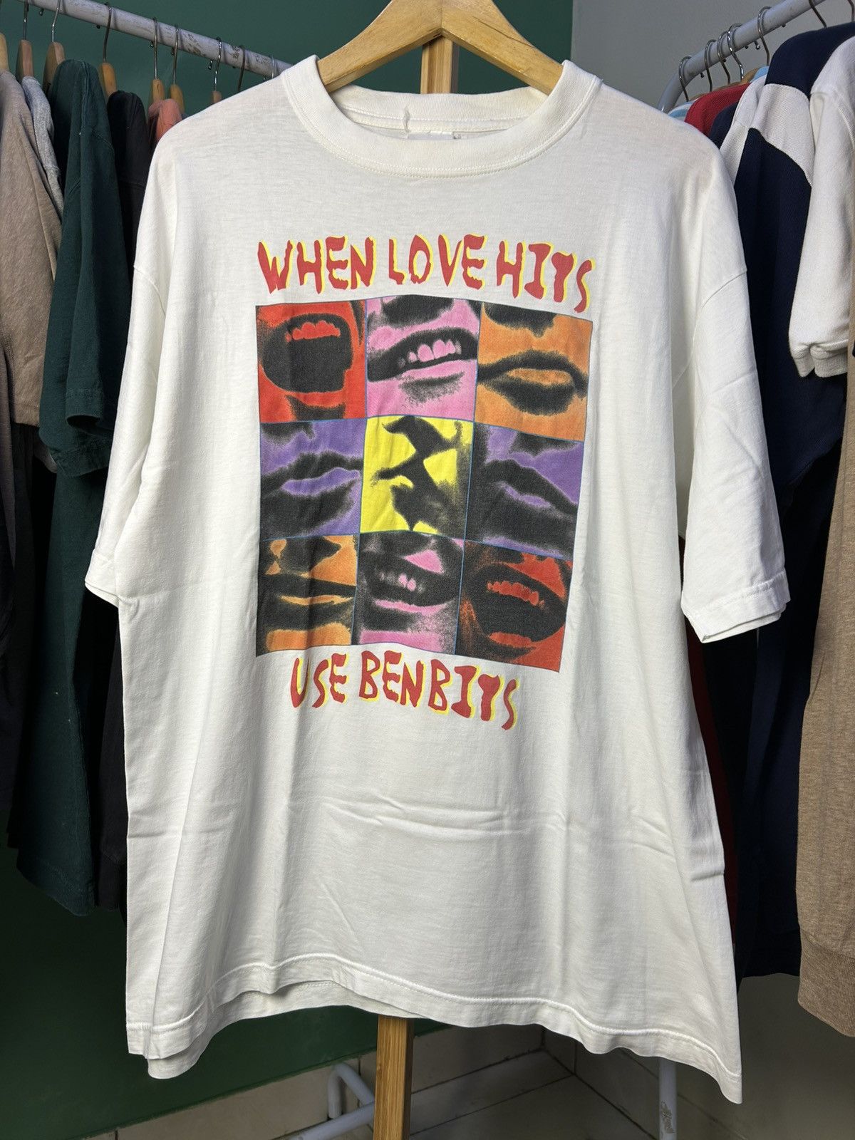 Vintage Vintage Pop Art BenBits Chewing Gum When Love Hits Promo Tee Size US XL / EU 56 / 4 - 1 Thumbnail
