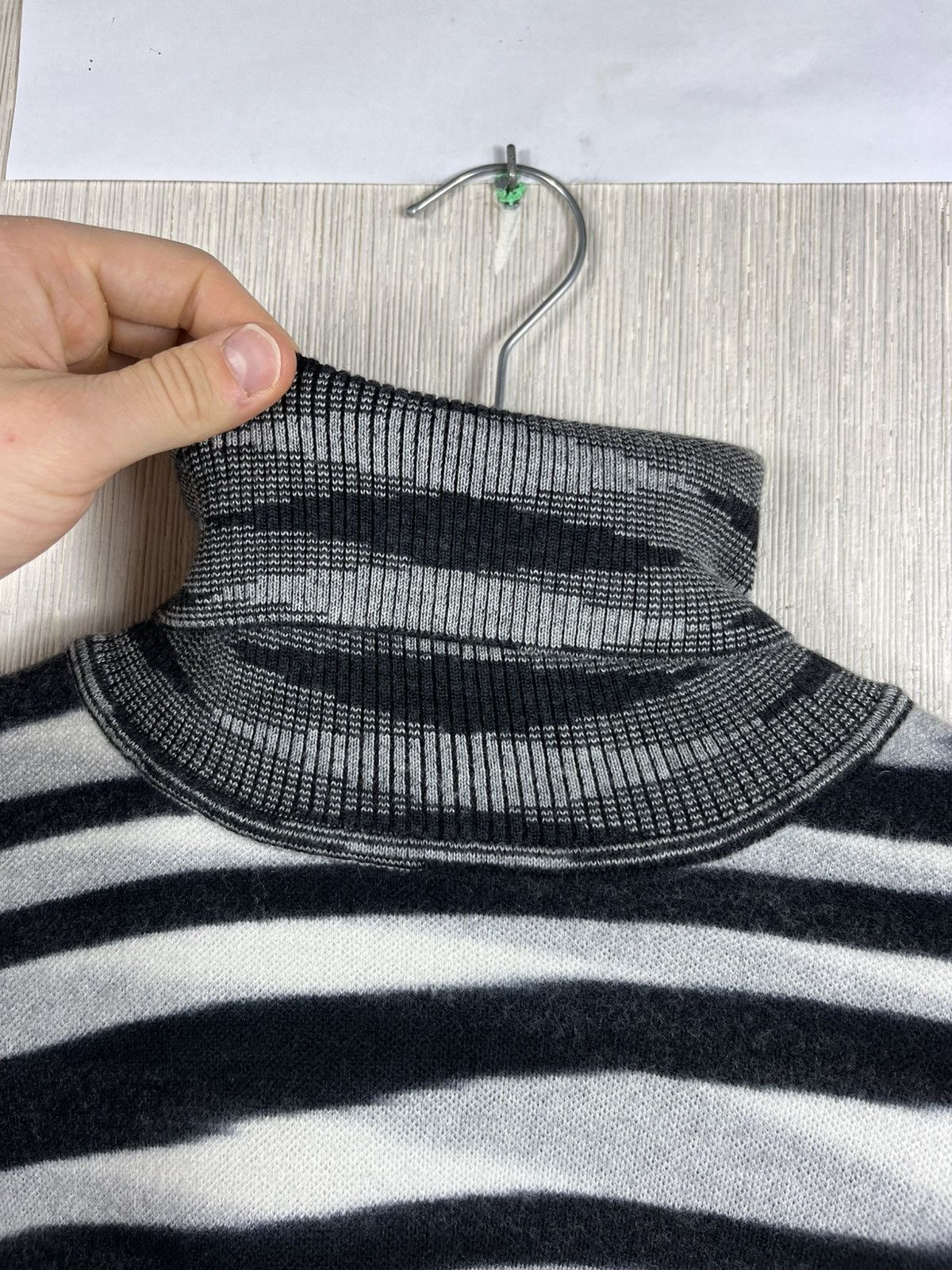 Designer × Missoni Missoni wool zebra patterned turtleneck sweater luxury Size M / US 6-8 / IT 42-44 - 11 Thumbnail