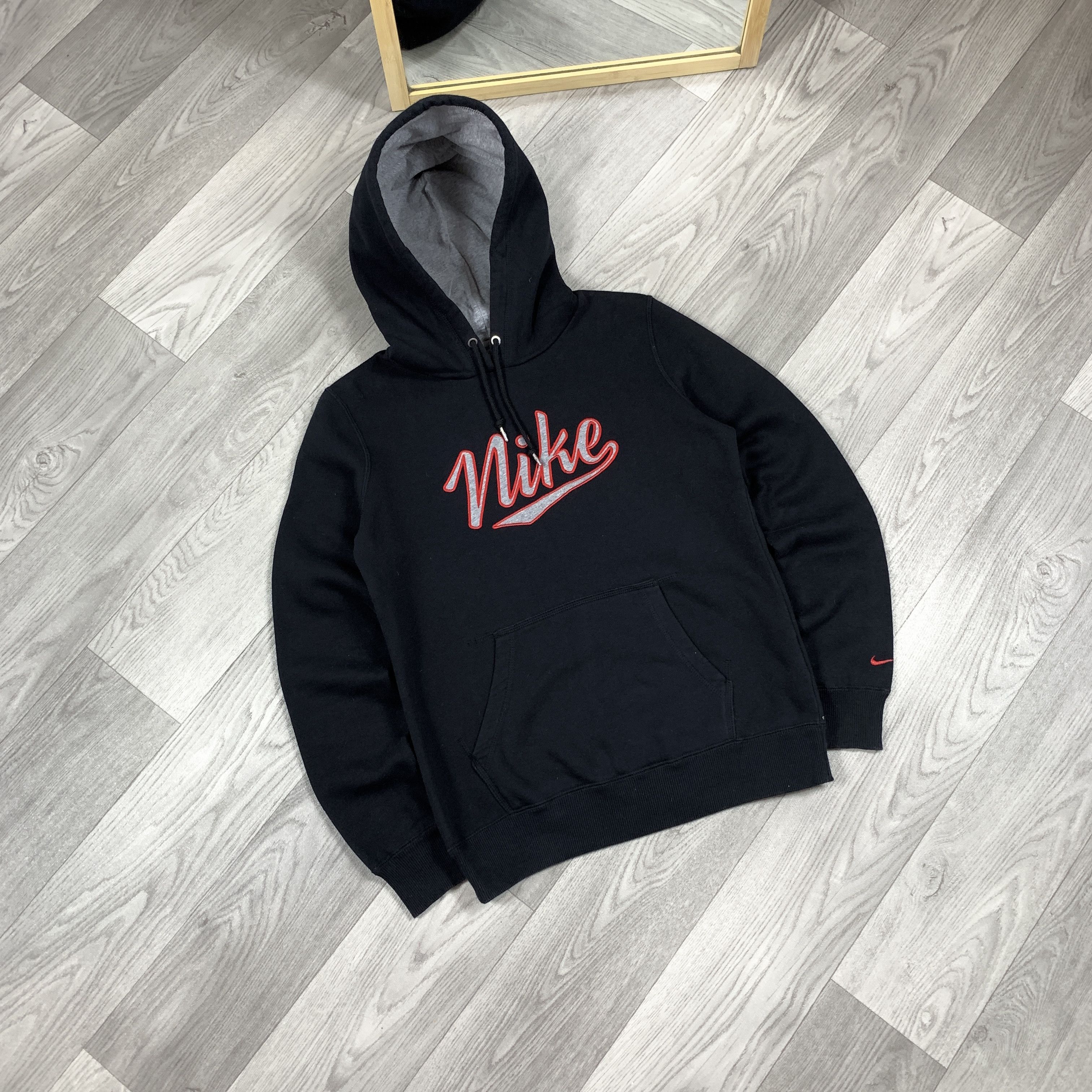 Nike Vintage Nike 90s Embroidered Black Hoodie Women's Sweat M Size M / US 6-8 / IT 42-44 - 2 Thumbnail