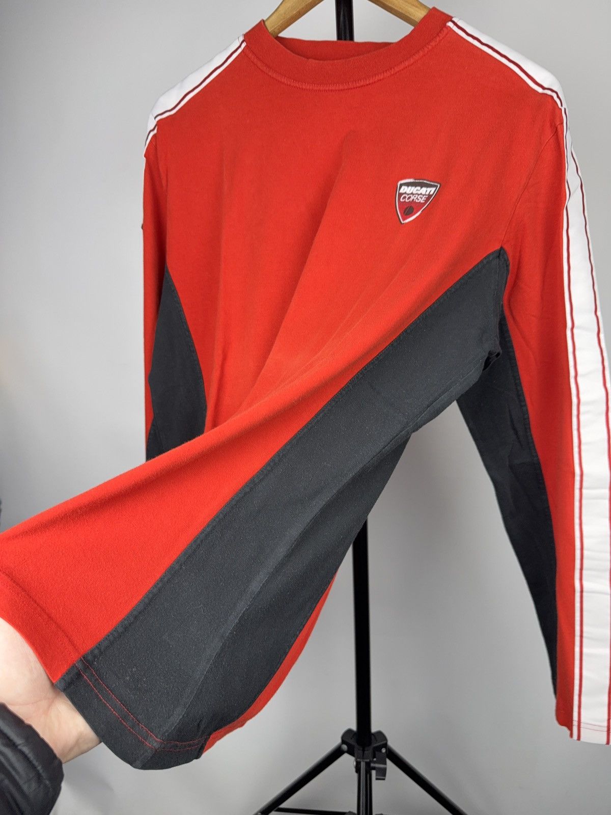 Ducati 00s Italy Racing Ducati Corse Red Longsleeve Racing Tee Y2K Size US M / EU 48-50 / 2 - 5 Thumbnail