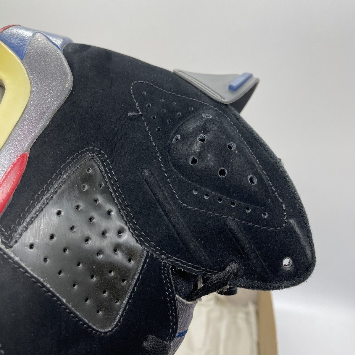 Jordan Brand Air Jordan 6 pistons Size US 12 / EU 45 - 13 Thumbnail
