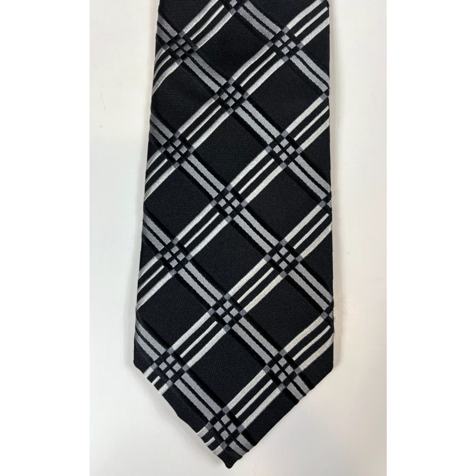 Robert Talbott Robert Talbott Carmel Men’s Luxury Silk Tie Plaids & Checks Hand Made in USA 57"-60" 3.75" Wide Black Silver Balck (sic) Silver One Size Designer Tie Size ONE SIZE - 4 Thumbnail