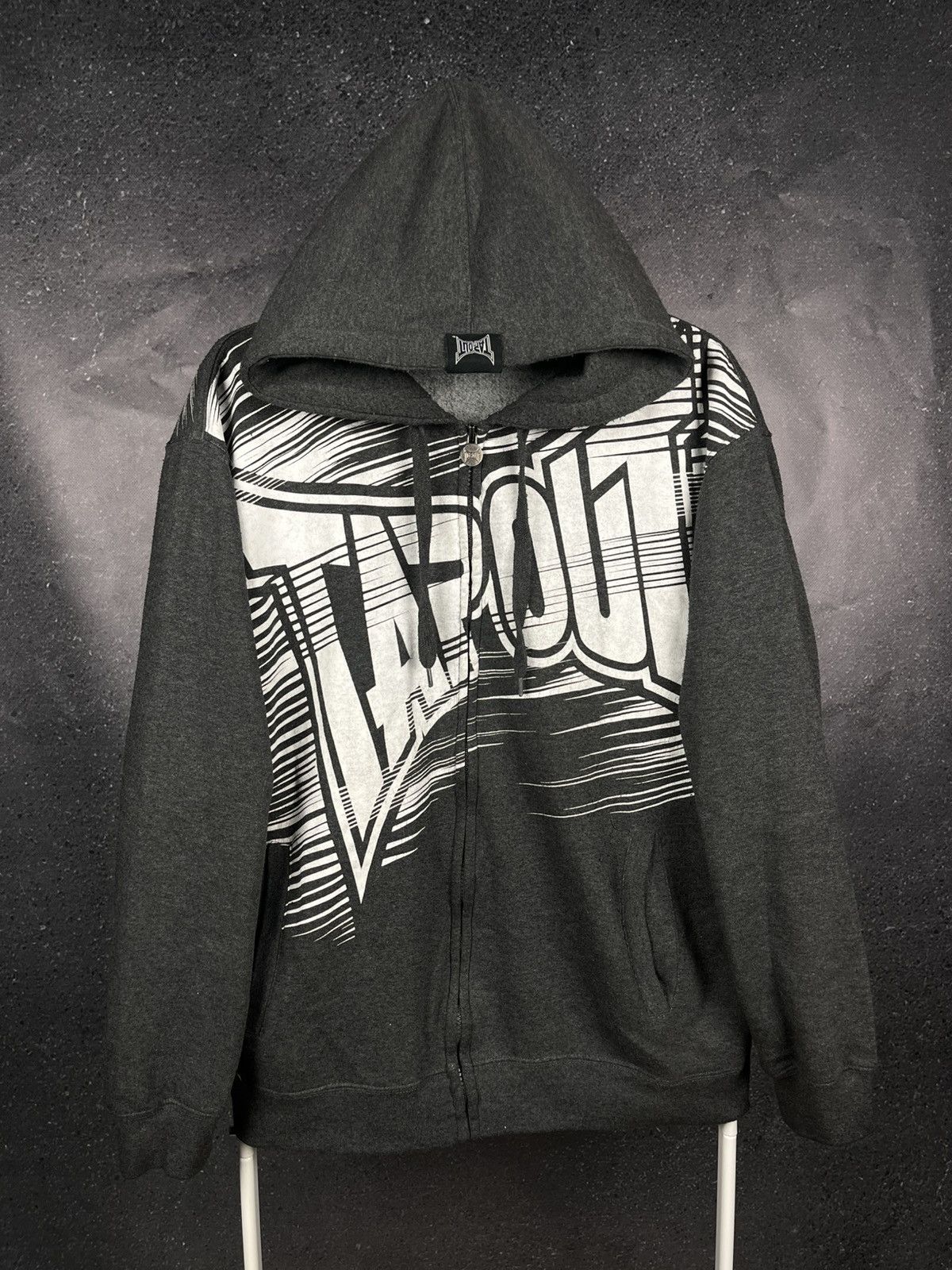 🥊Men’s Vintage Zip-Hoodie Tapout Over Print Streetwear Tee🥊