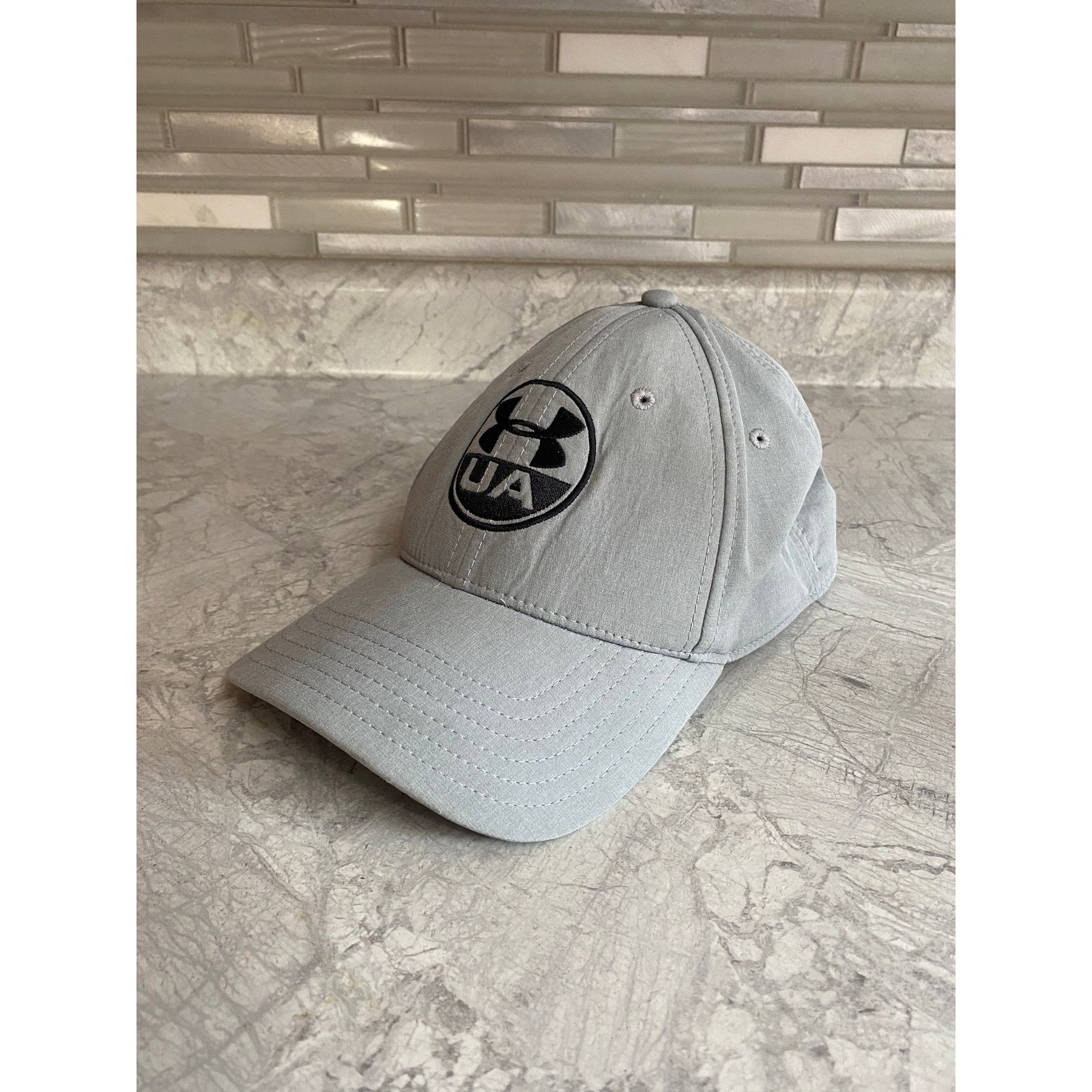 Under Armour Gray and Black Under Armour Stretch-Fit Hat Size M/L Size ONE SIZE - 1 Thumbnail