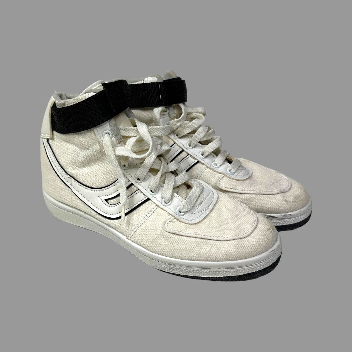 image of Made In USA Vintage 1990S Hi Top Canvas Basketball Shoes in Offwhite, Men's