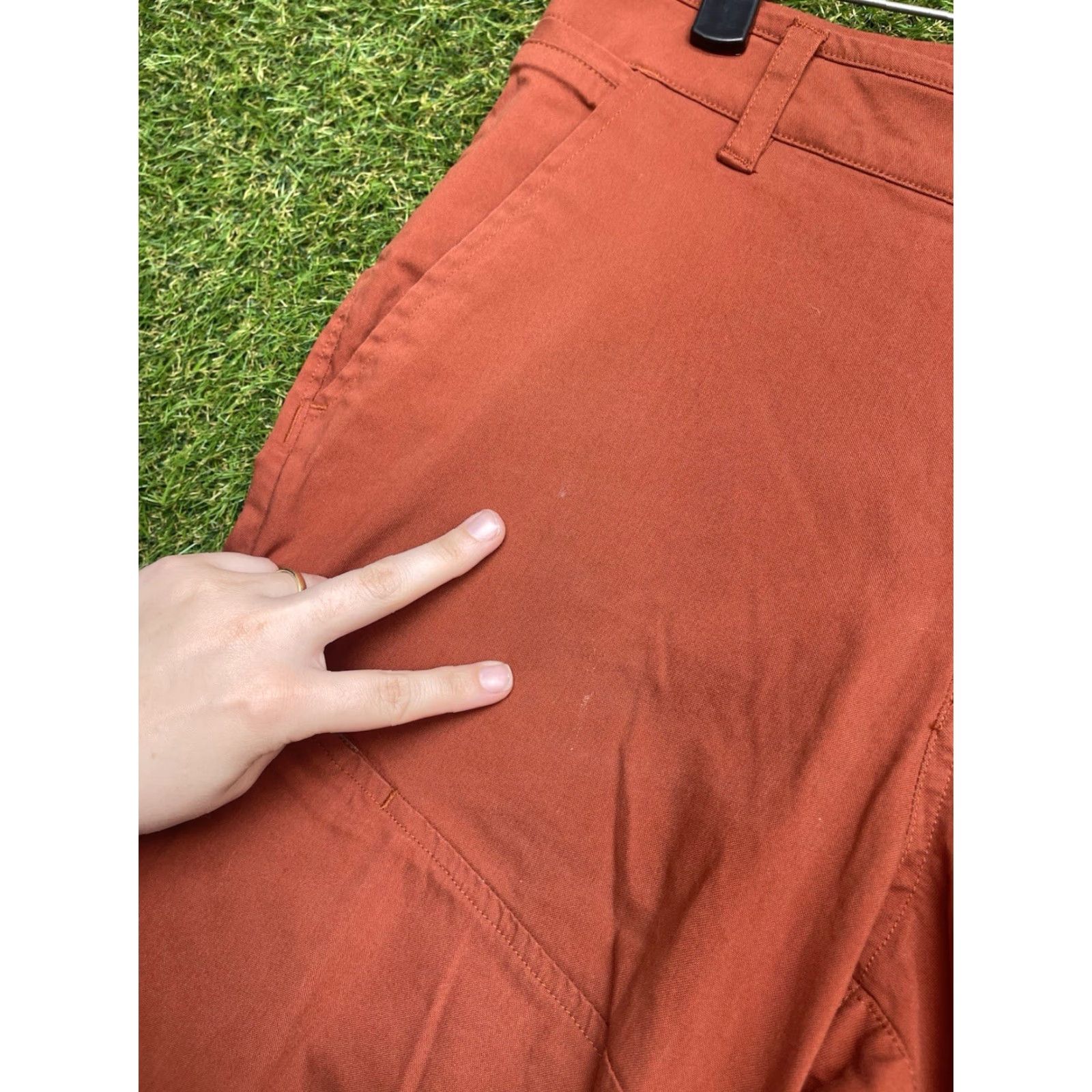 Mountain Hardwear Mountain Hardwear Pants Mens 32x32 Red Straight Leg Outdoor Hiking Chino Regular 5-Pocket Logo Sportwear Mens Size US 32 / EU 48 - 6 Thumbnail
